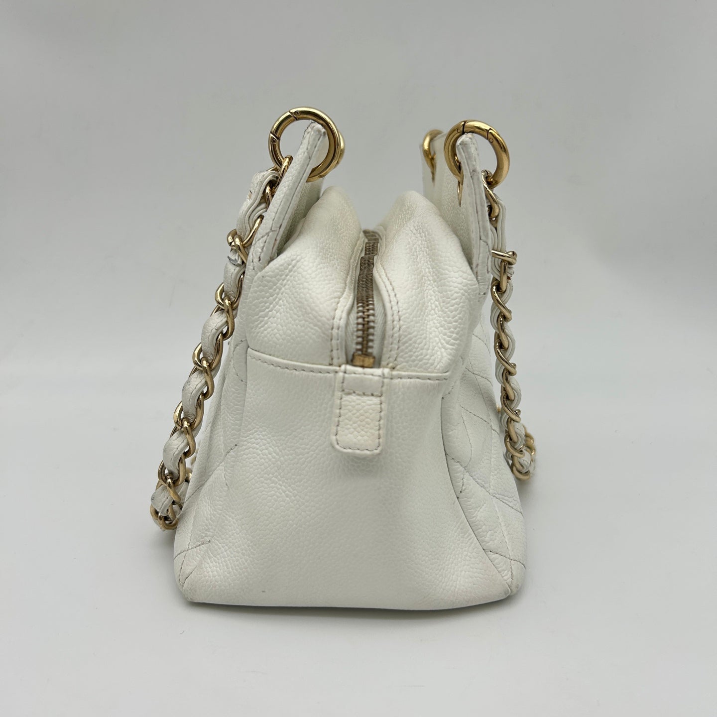 Chanel Caviar Leather Chain Tote Bag White [Used]