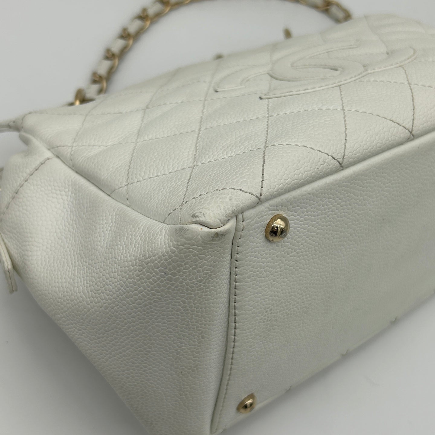 Chanel Caviar Leather Chain Tote Bag White [Used]
