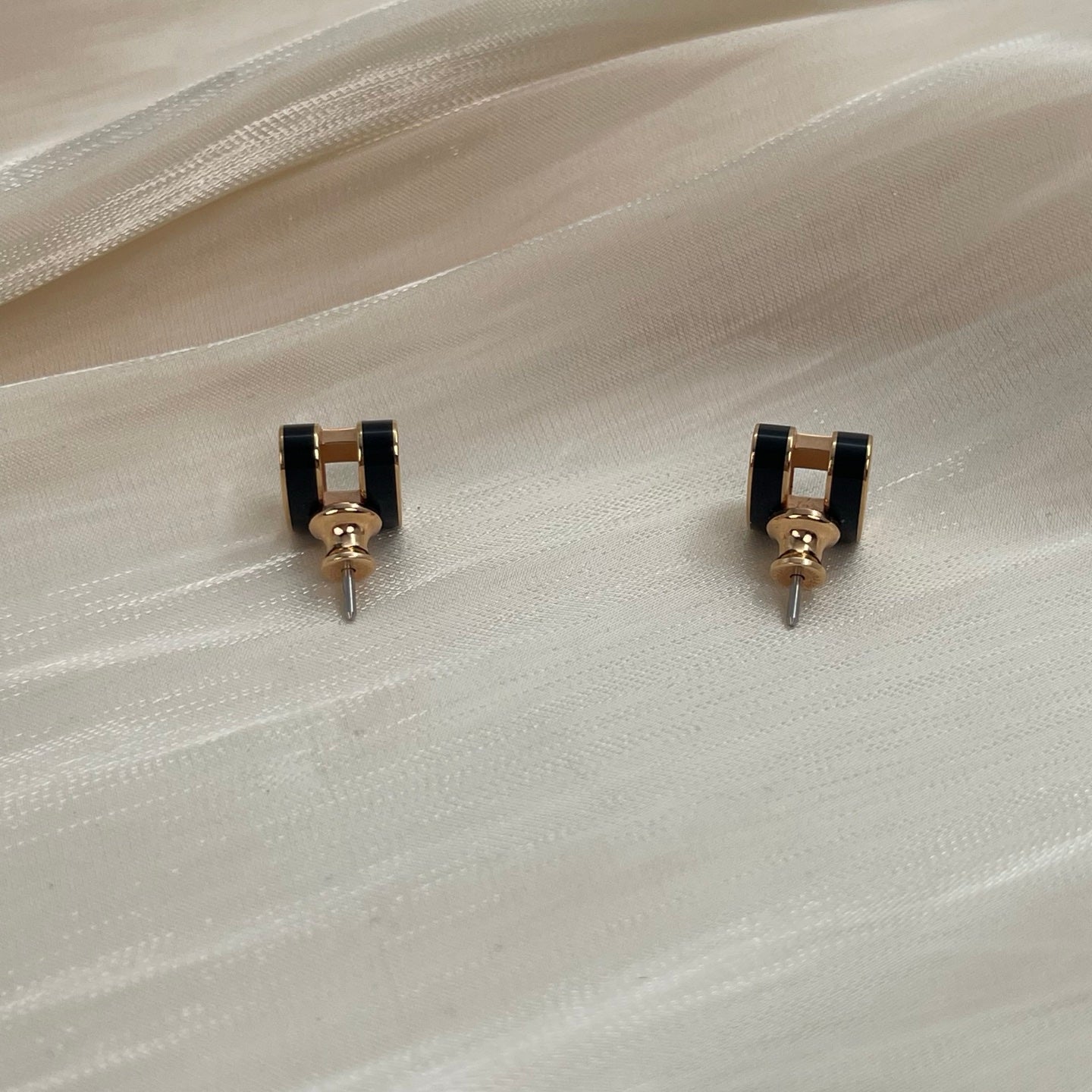 Hermès Pop H Black Enamel Stud Earrings Rose Gold [Used]