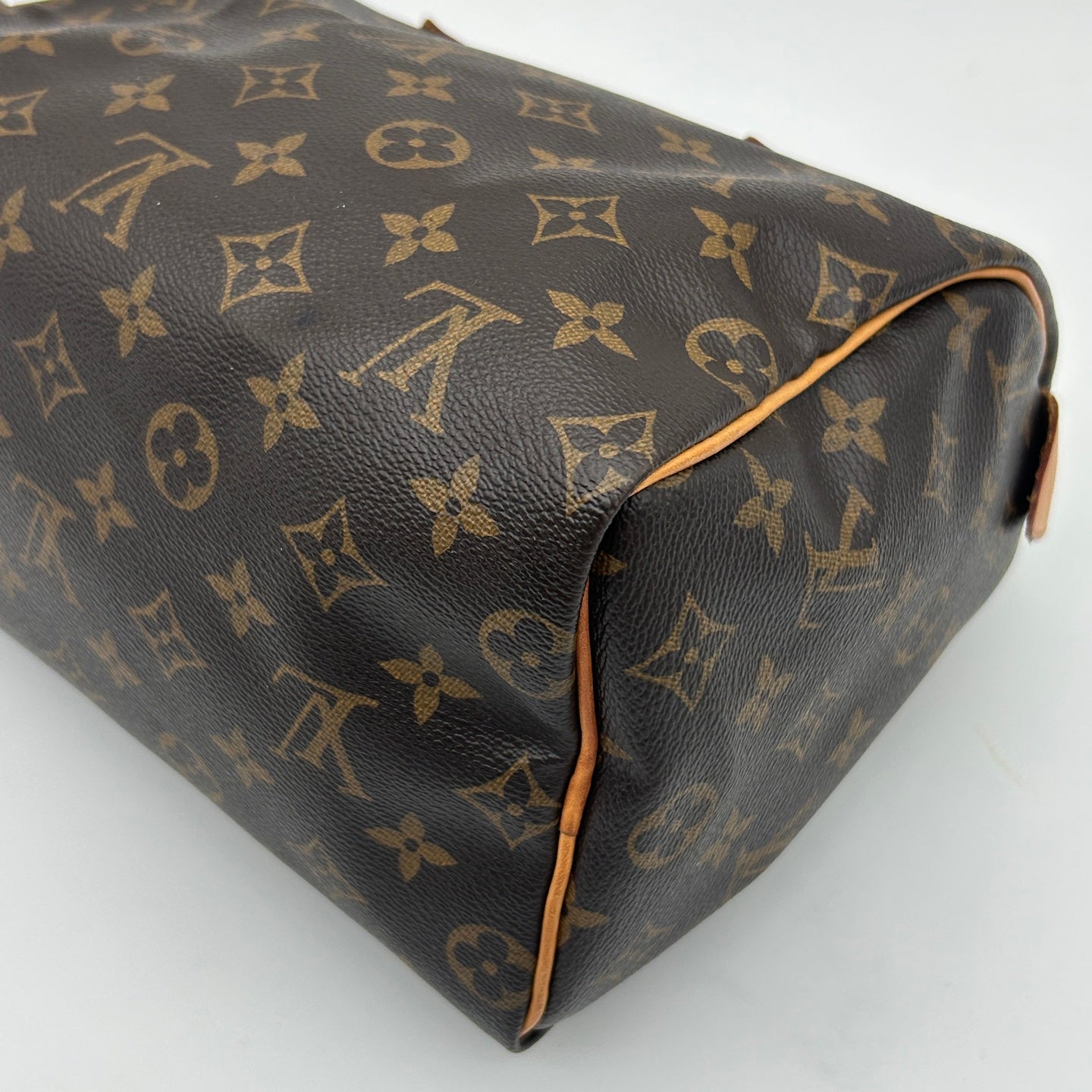 Louis Vuitton Monogram Speedy 25 Handbag [Used]
