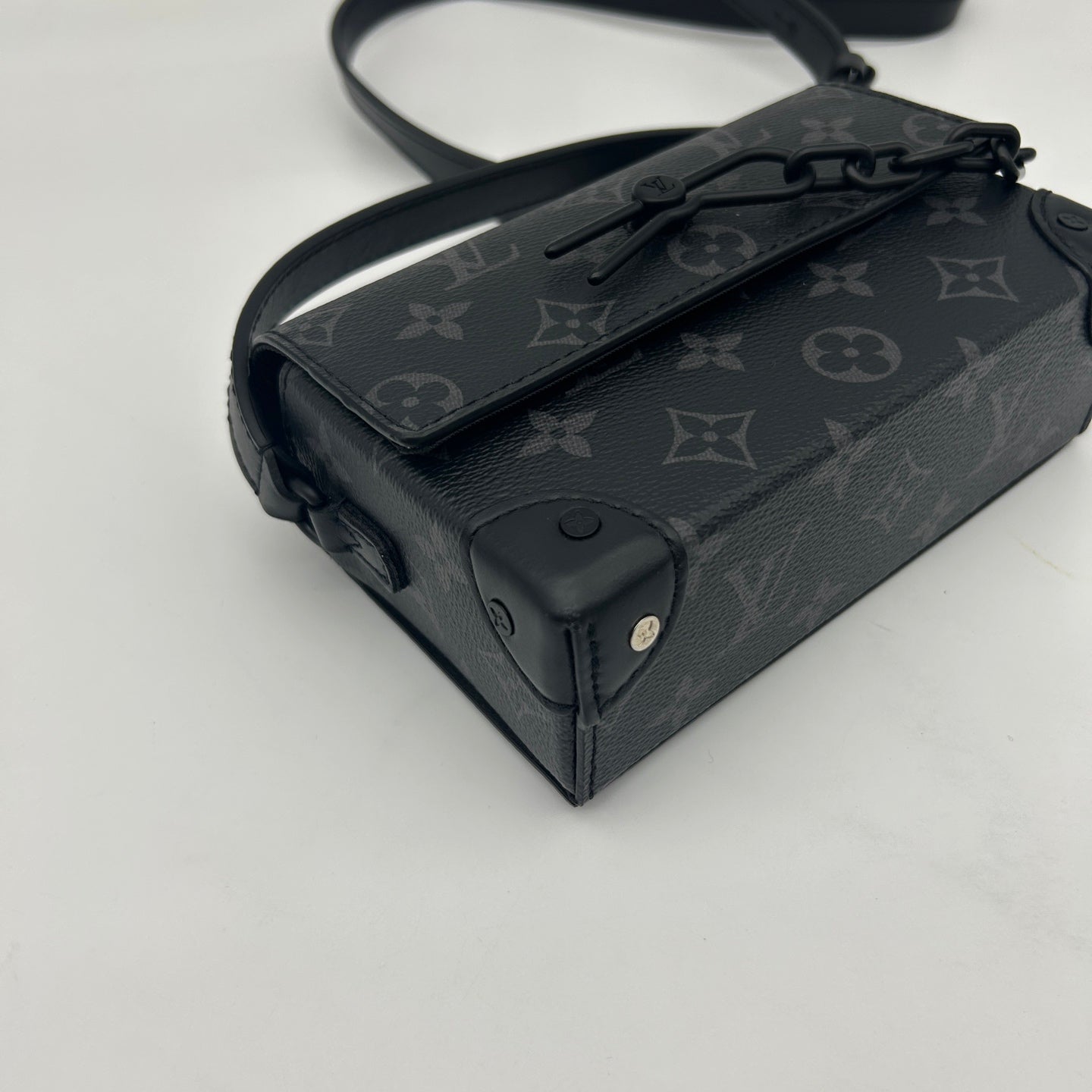 Louis Vuitton Monogram Eclipse Soft Trunk Wallet Black [Used]