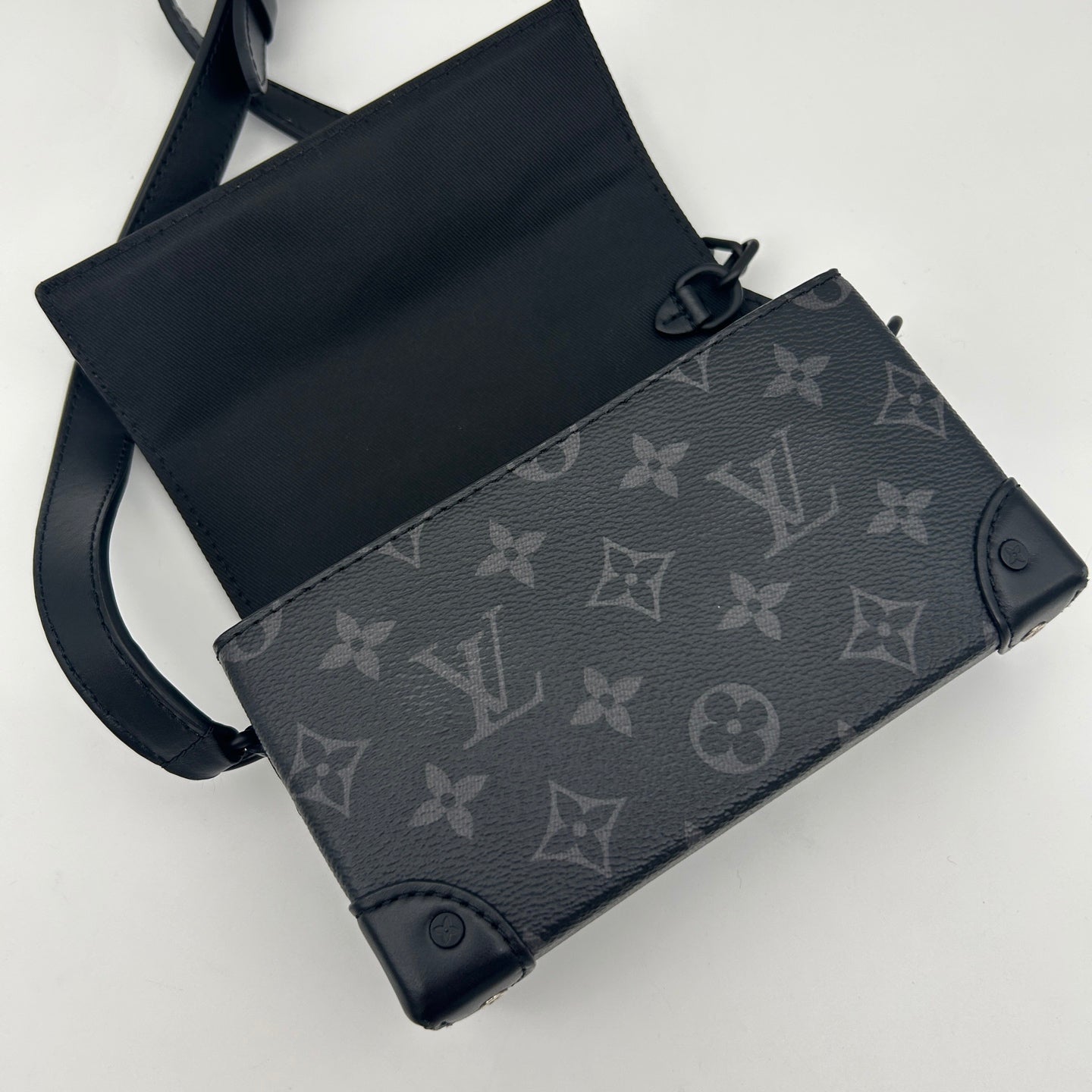 Louis Vuitton Monogram Eclipse Soft Trunk Wallet Black [Used]