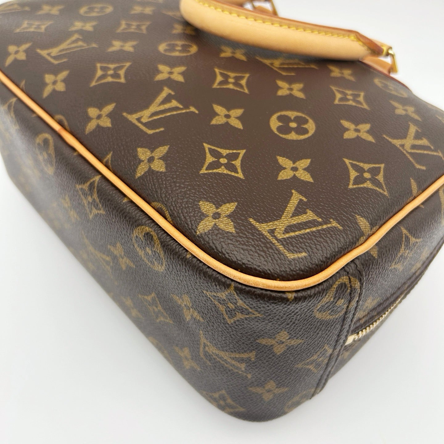 Louis Vuitton Monogram Trouville Handbag [Used]
