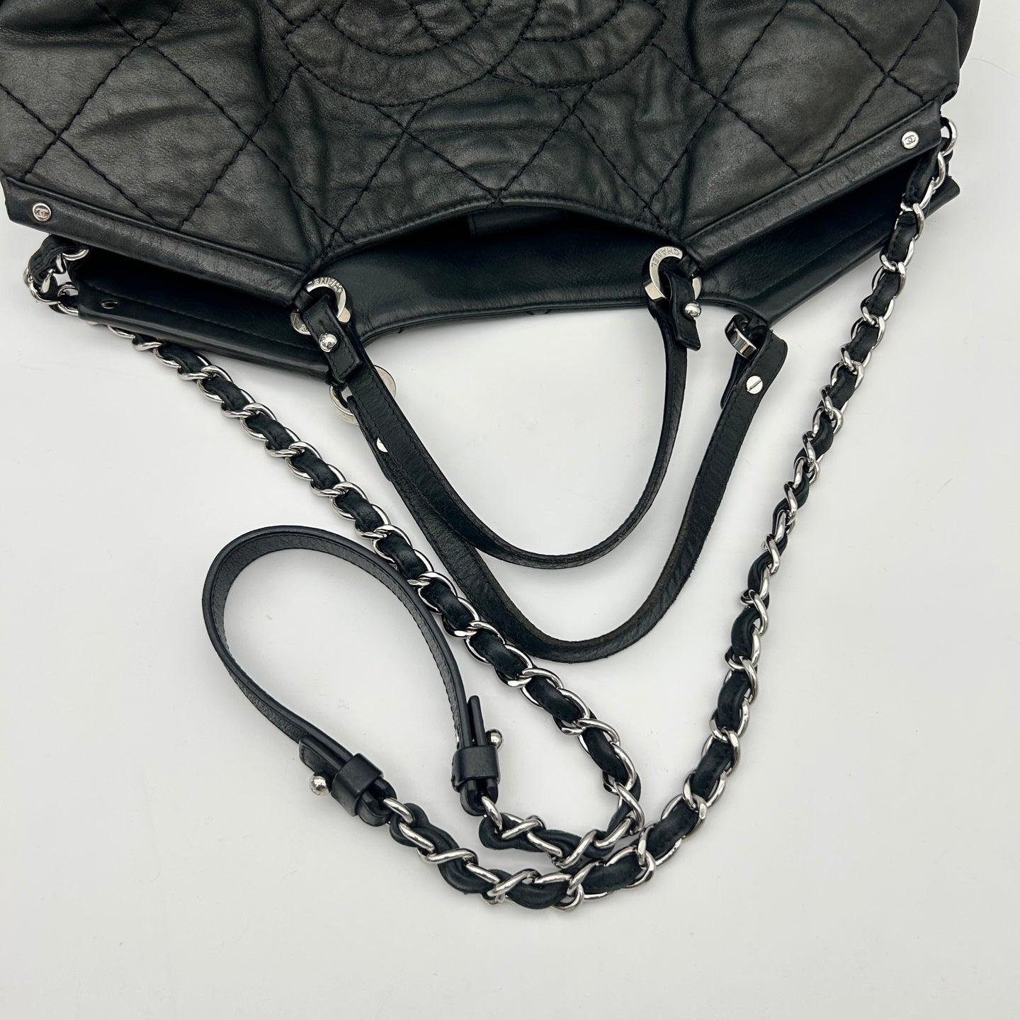 CHANEL Black Iridescent CC Logo 2-Way Chain Tote Bag [Used]