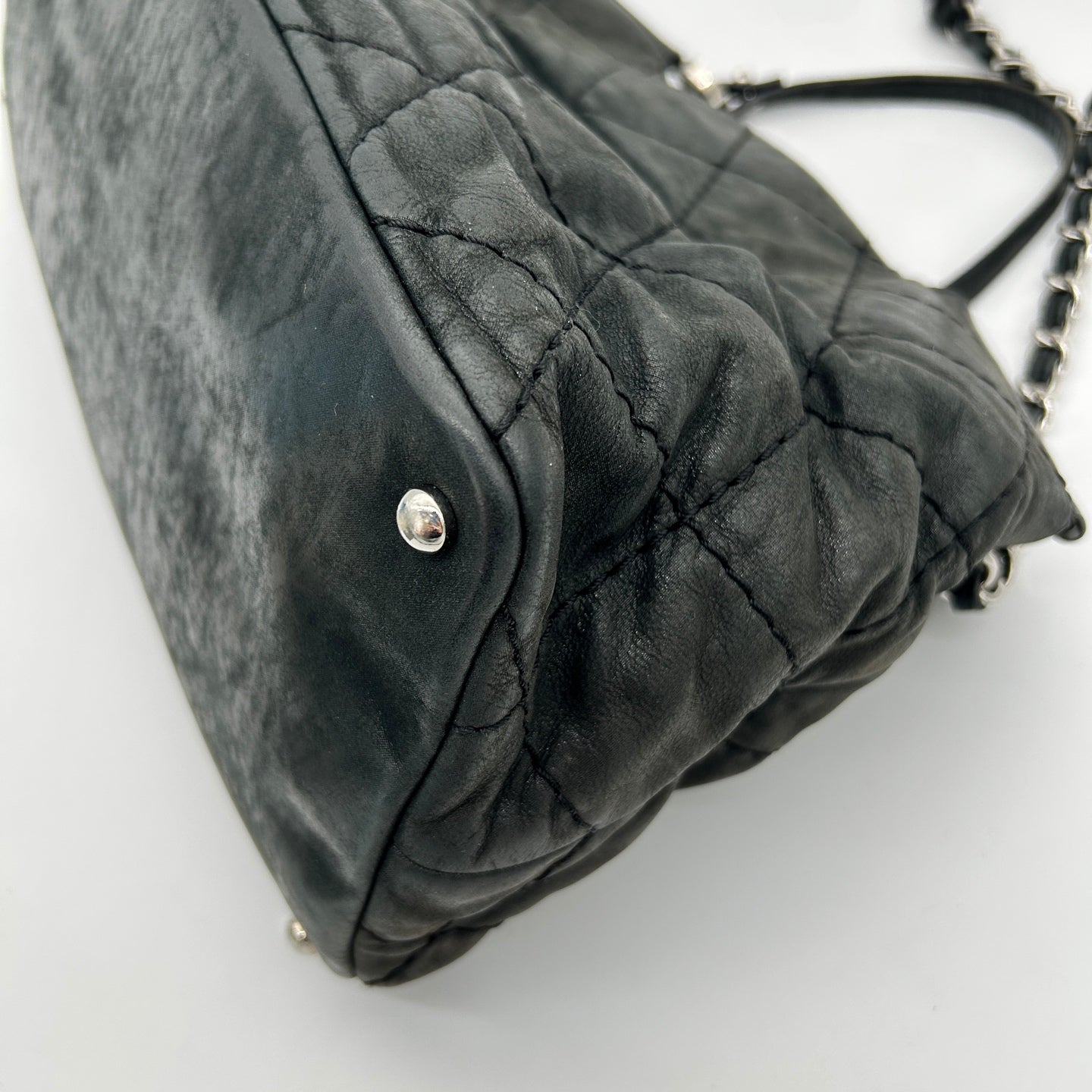 CHANEL Black Iridescent CC Logo 2-Way Chain Tote Bag [Used]
