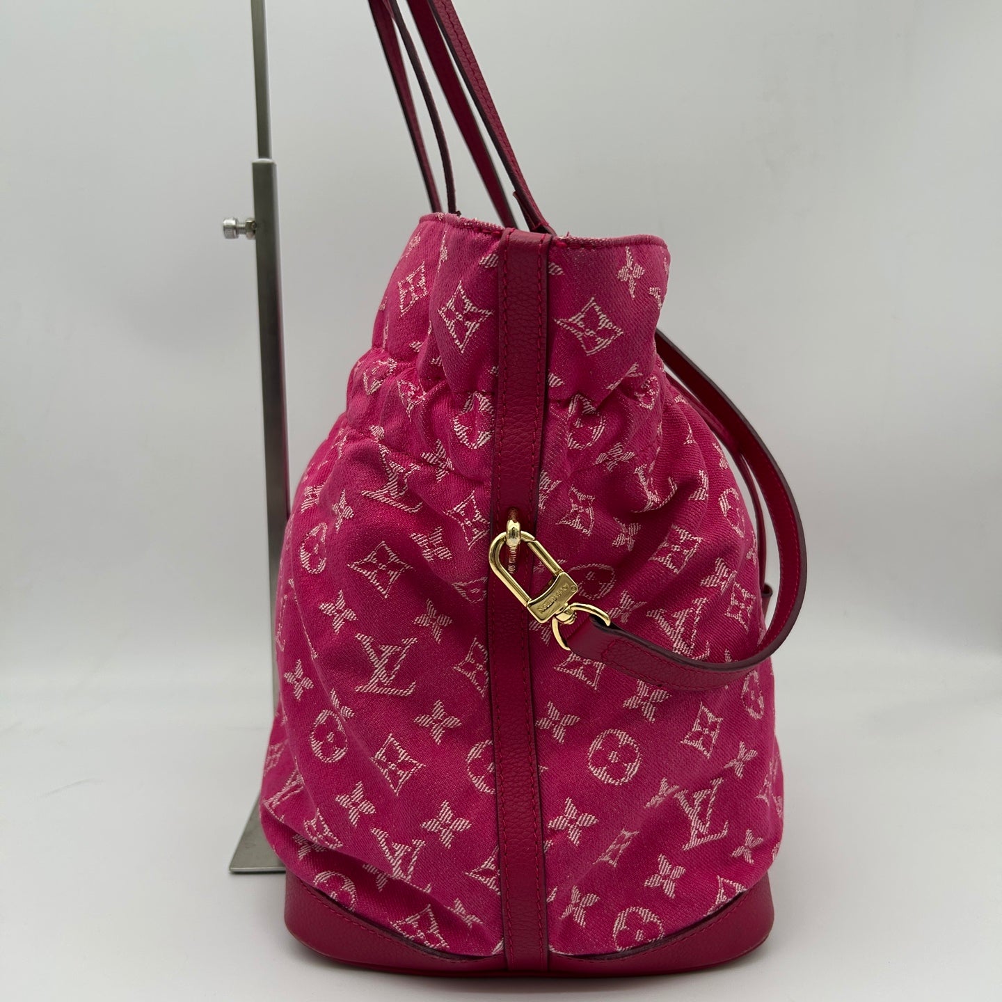 Louis Vuitton Rose Indian Monogram Denim Noefull Bag [Used]