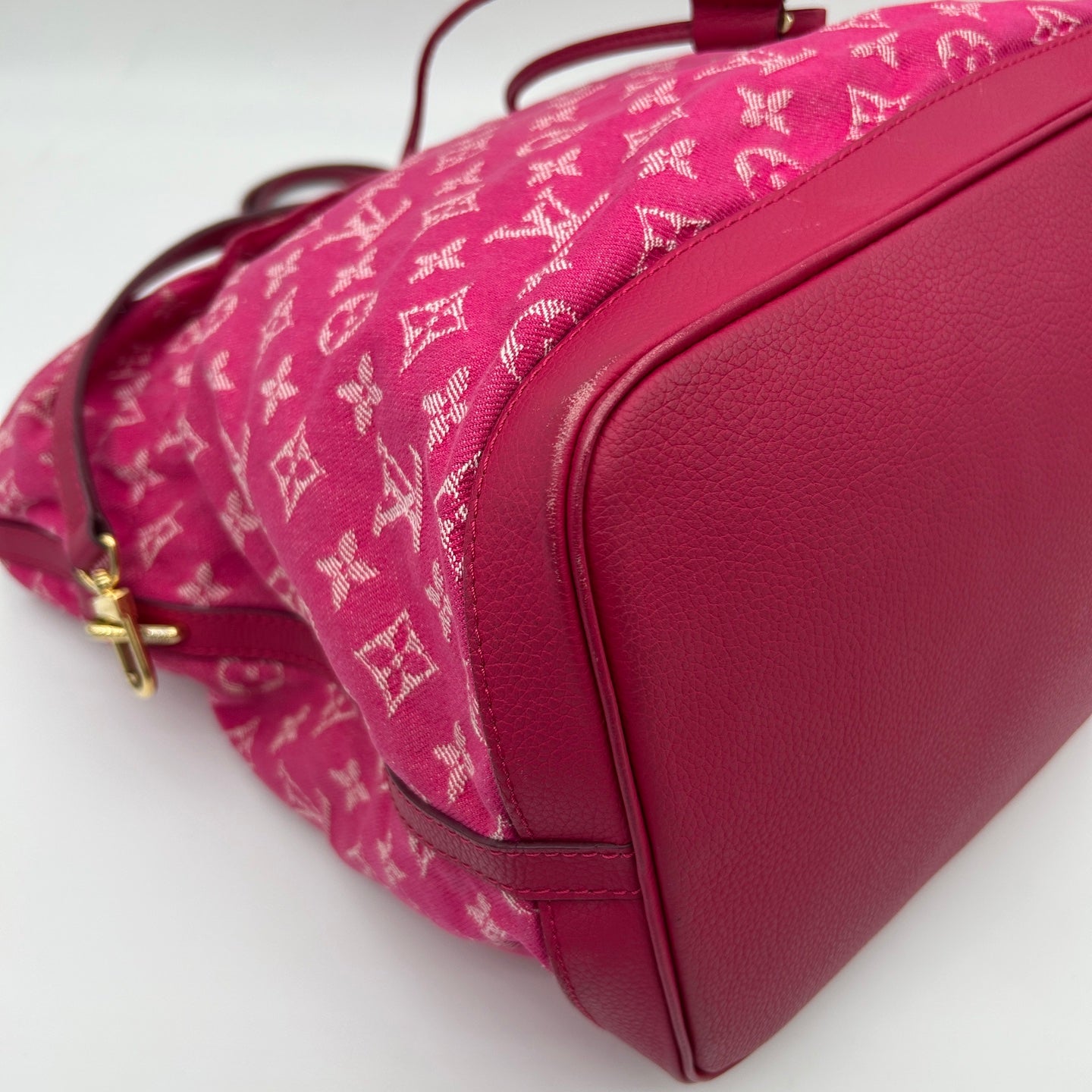 Louis Vuitton Rose Indian Monogram Denim Noefull Bag [Used]