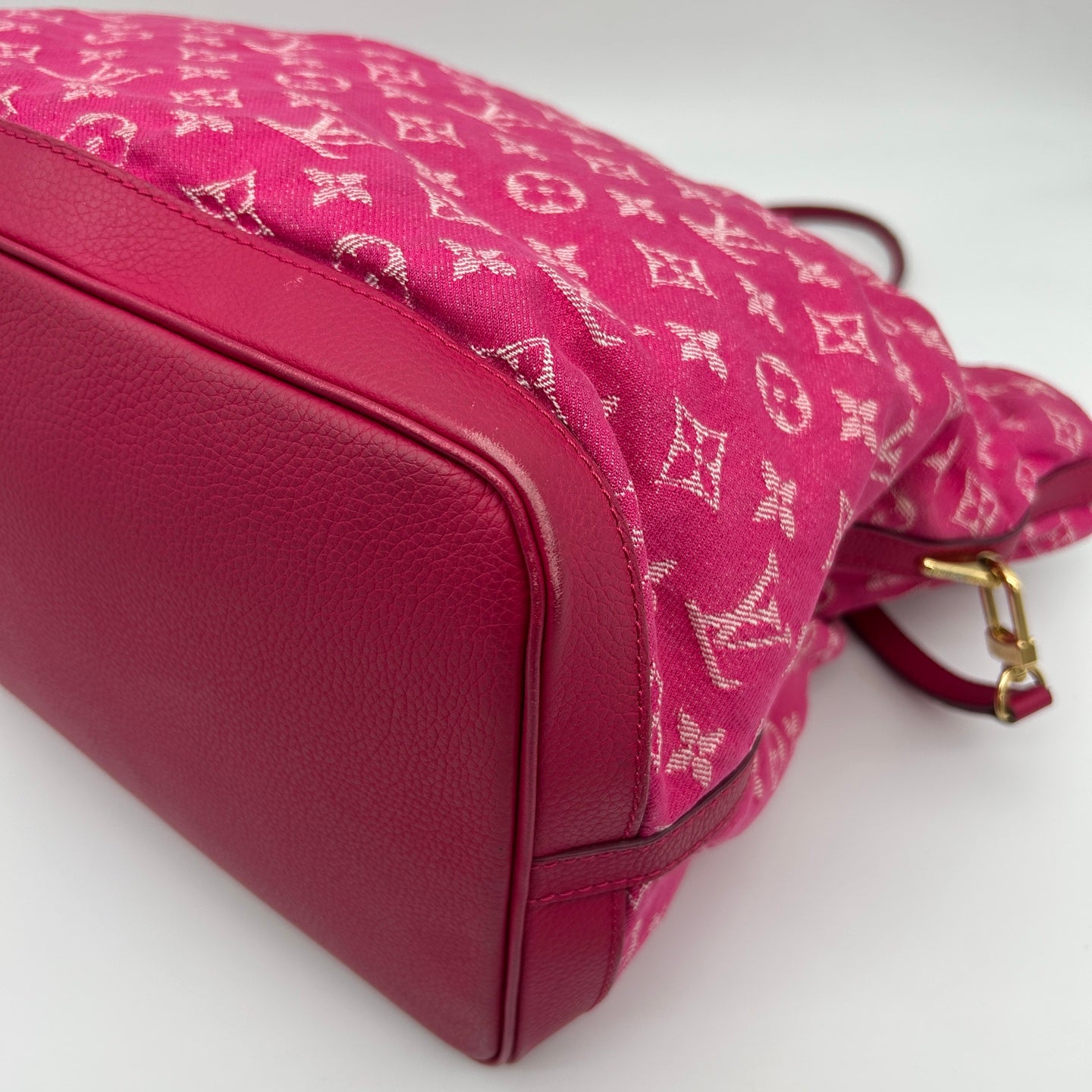 Louis Vuitton Rose Indian Monogram Denim Noefull Bag [Used]
