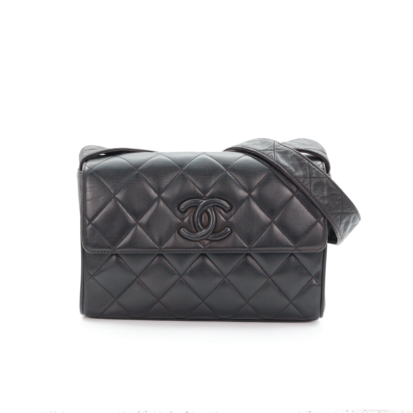 CHANEL So Black Lambskin CC Messenger Bag [Used]