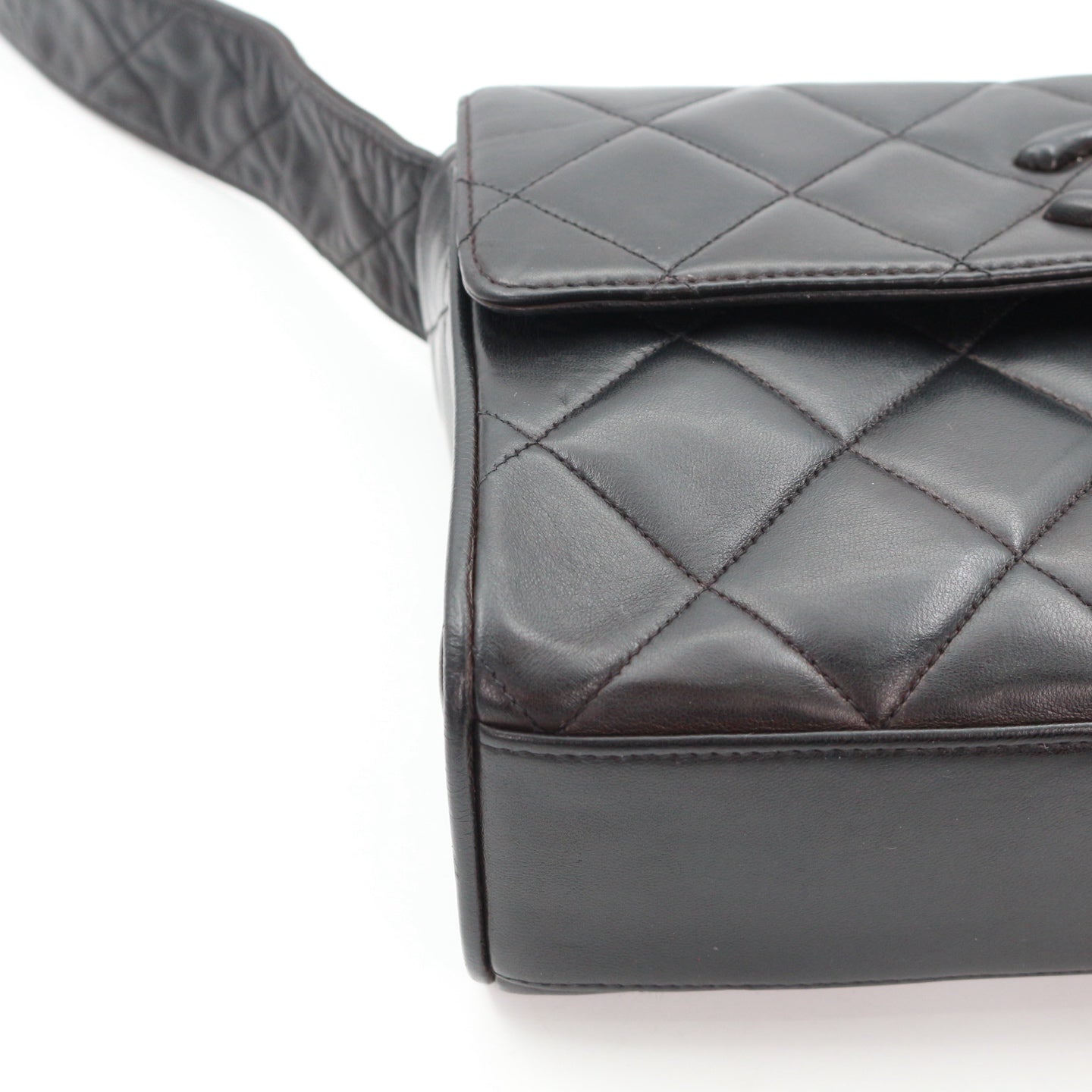 CHANEL So Black Lambskin CC Messenger Bag [Used]