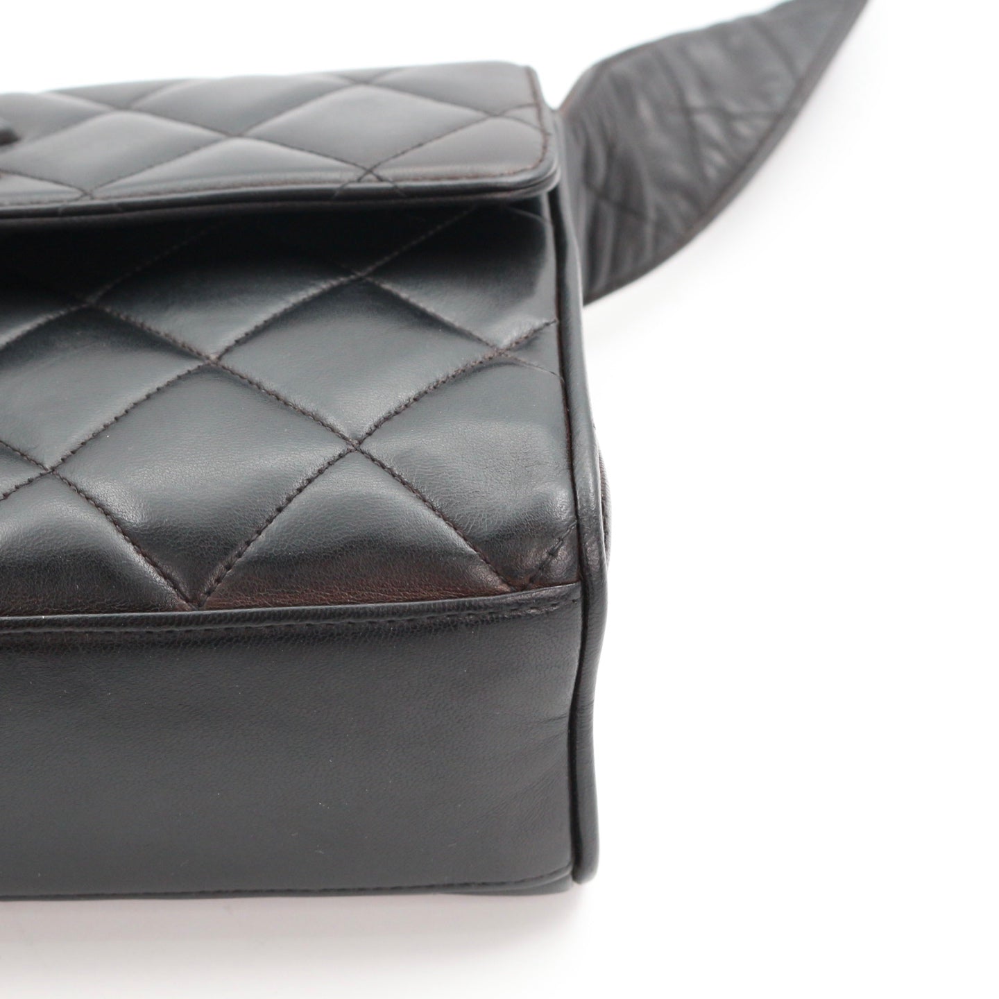 CHANEL So Black Lambskin CC Messenger Bag [Used]