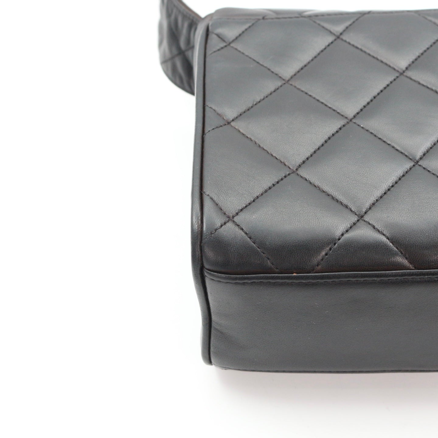 CHANEL So Black Lambskin CC Messenger Bag [Used]