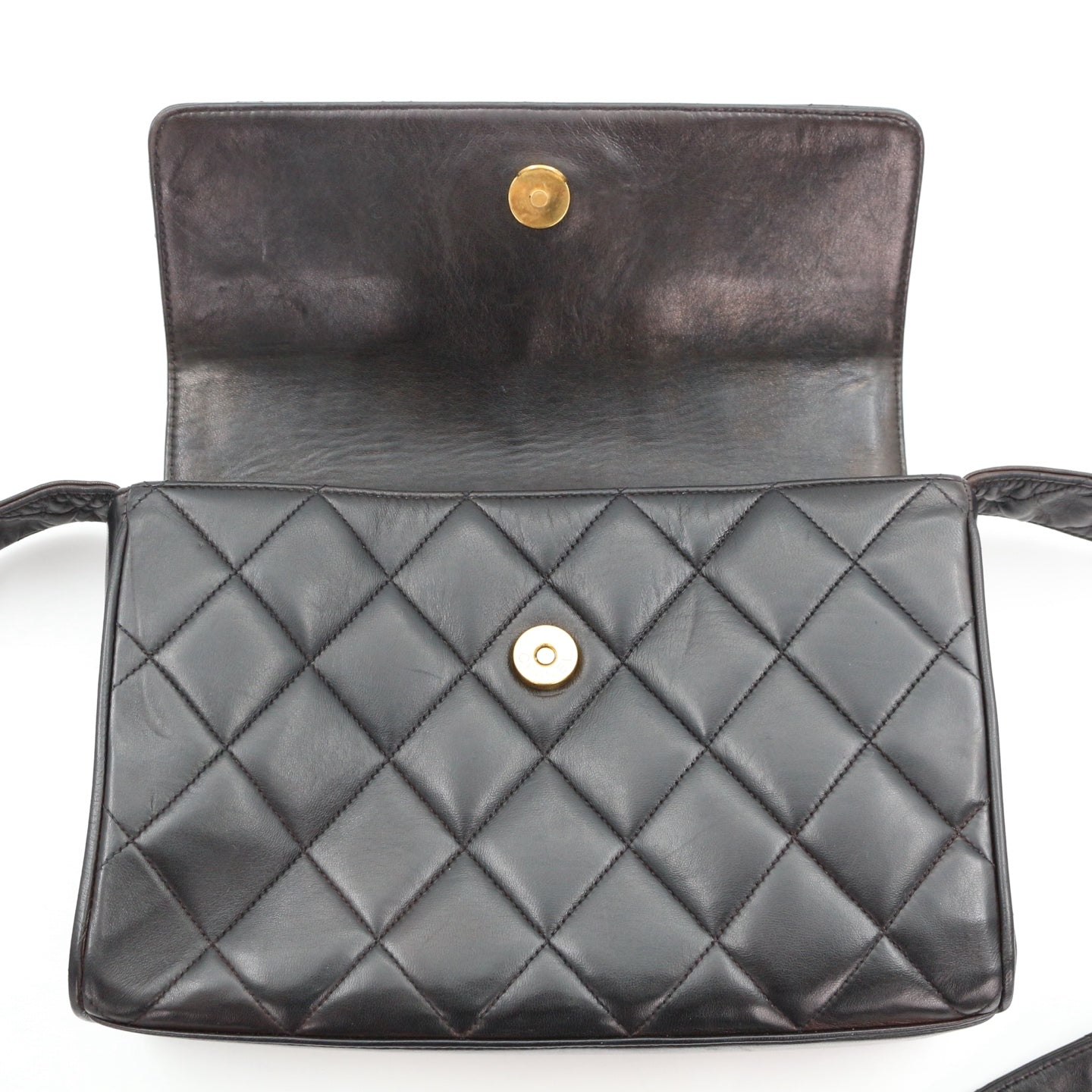 CHANEL So Black Lambskin CC Messenger Bag [Used]