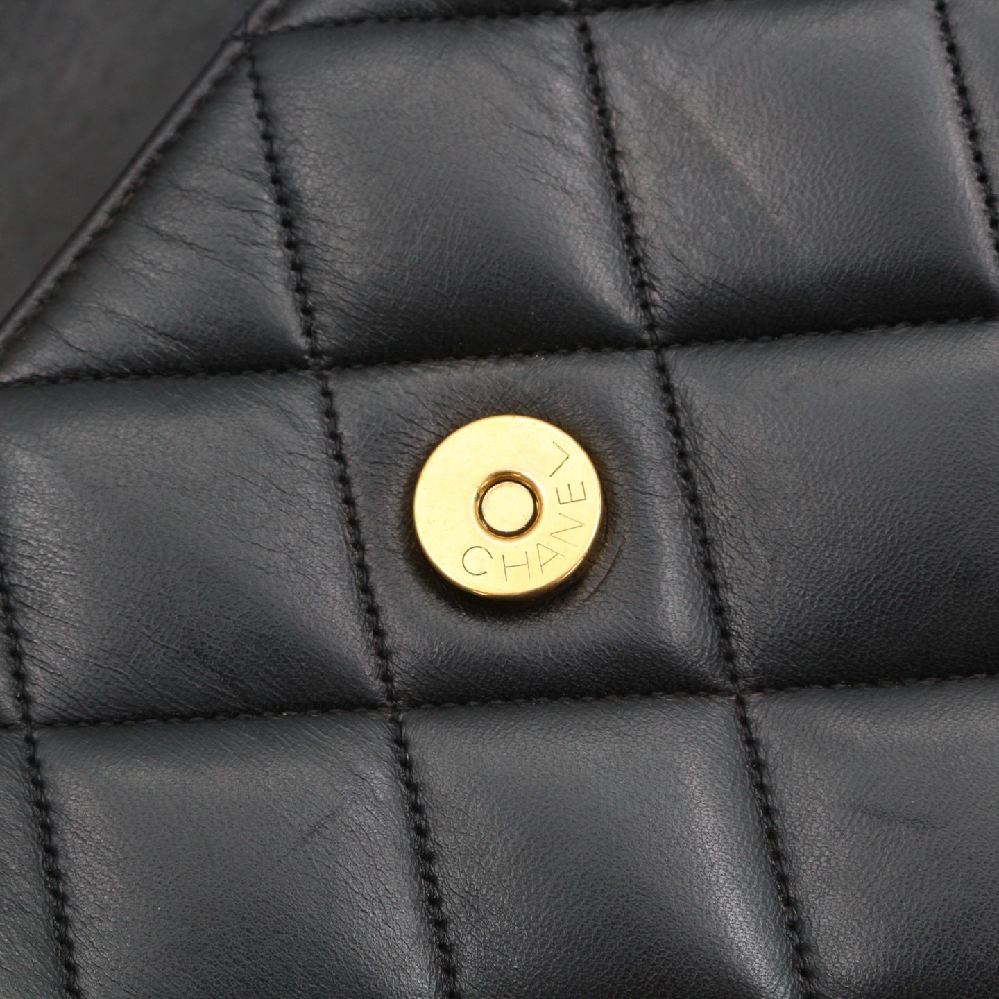 CHANEL So Black Lambskin CC Messenger Bag [Used]