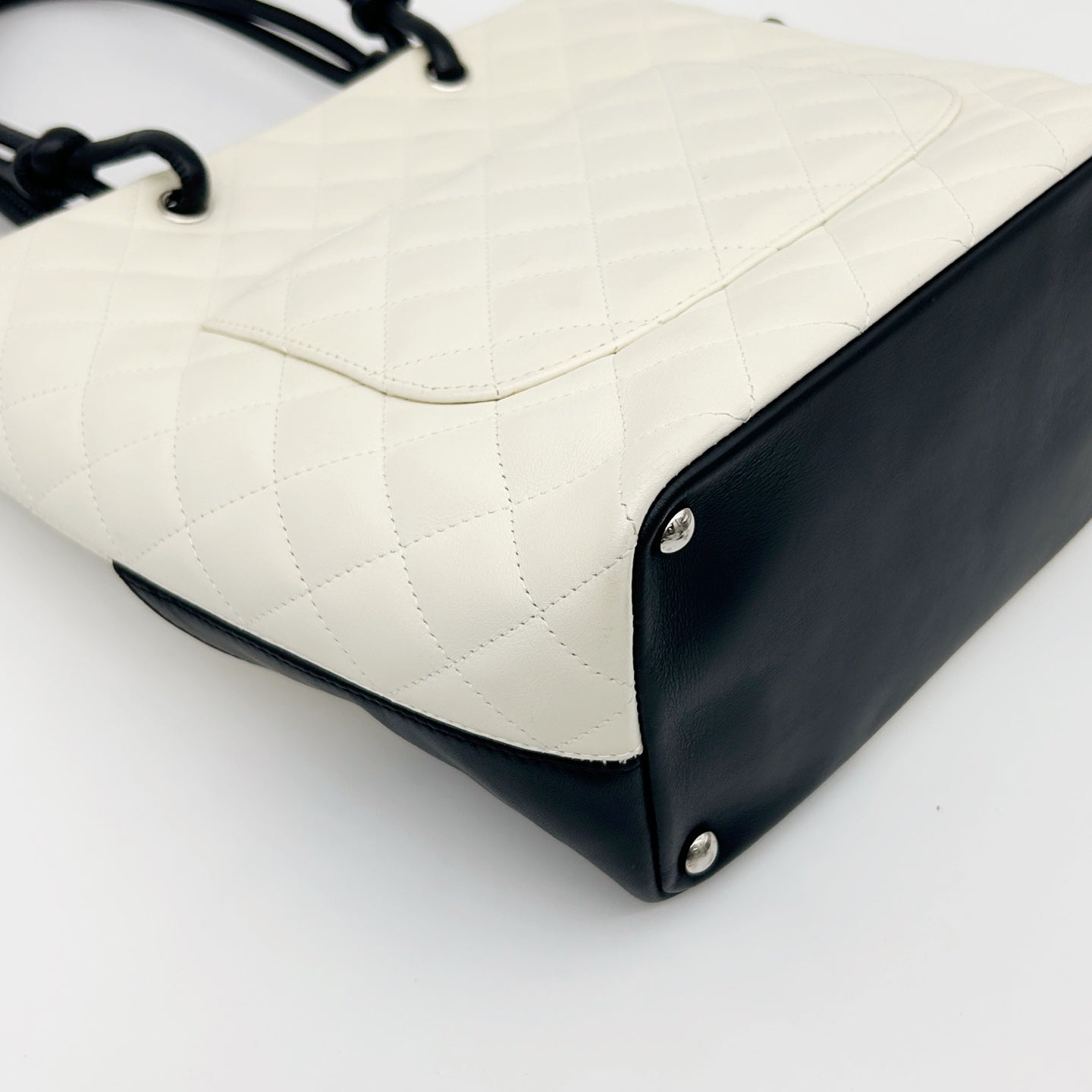 CHANEL Cambon Ligne Small Tote Bag – White / Black [Used]