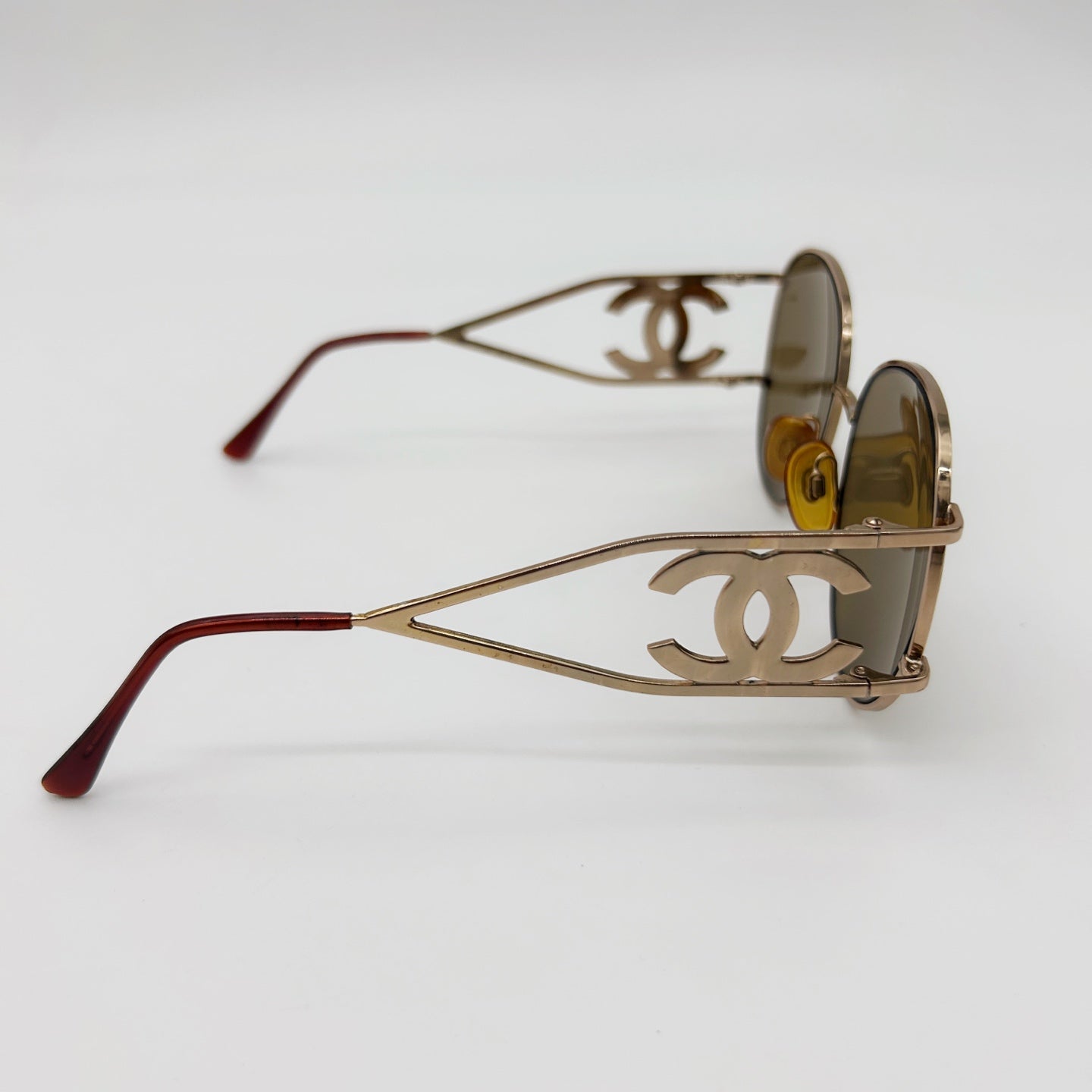 CHANEL CC Logo Round Sunglasses – Champagne Gold / Brown Tint [Used]