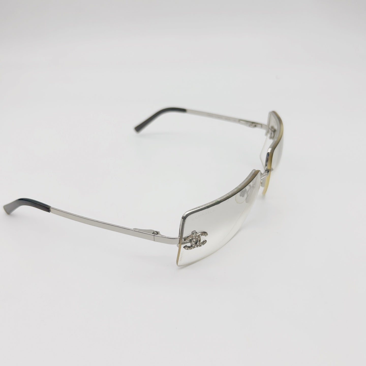 CHANEL Y2K Rimless Clear Fashion Glasses – Silver / Clear [Used]
