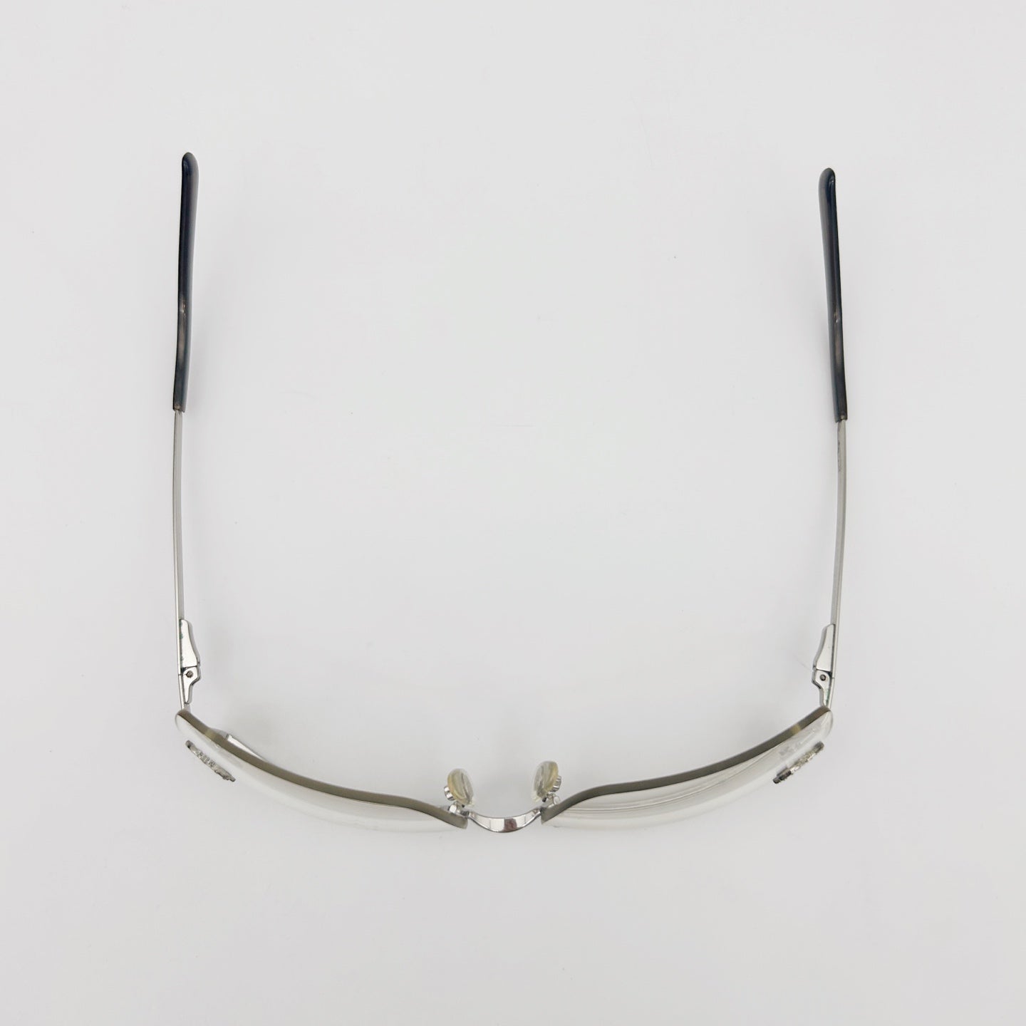 CHANEL Y2K Rimless Clear Fashion Glasses – Silver / Clear [Used]