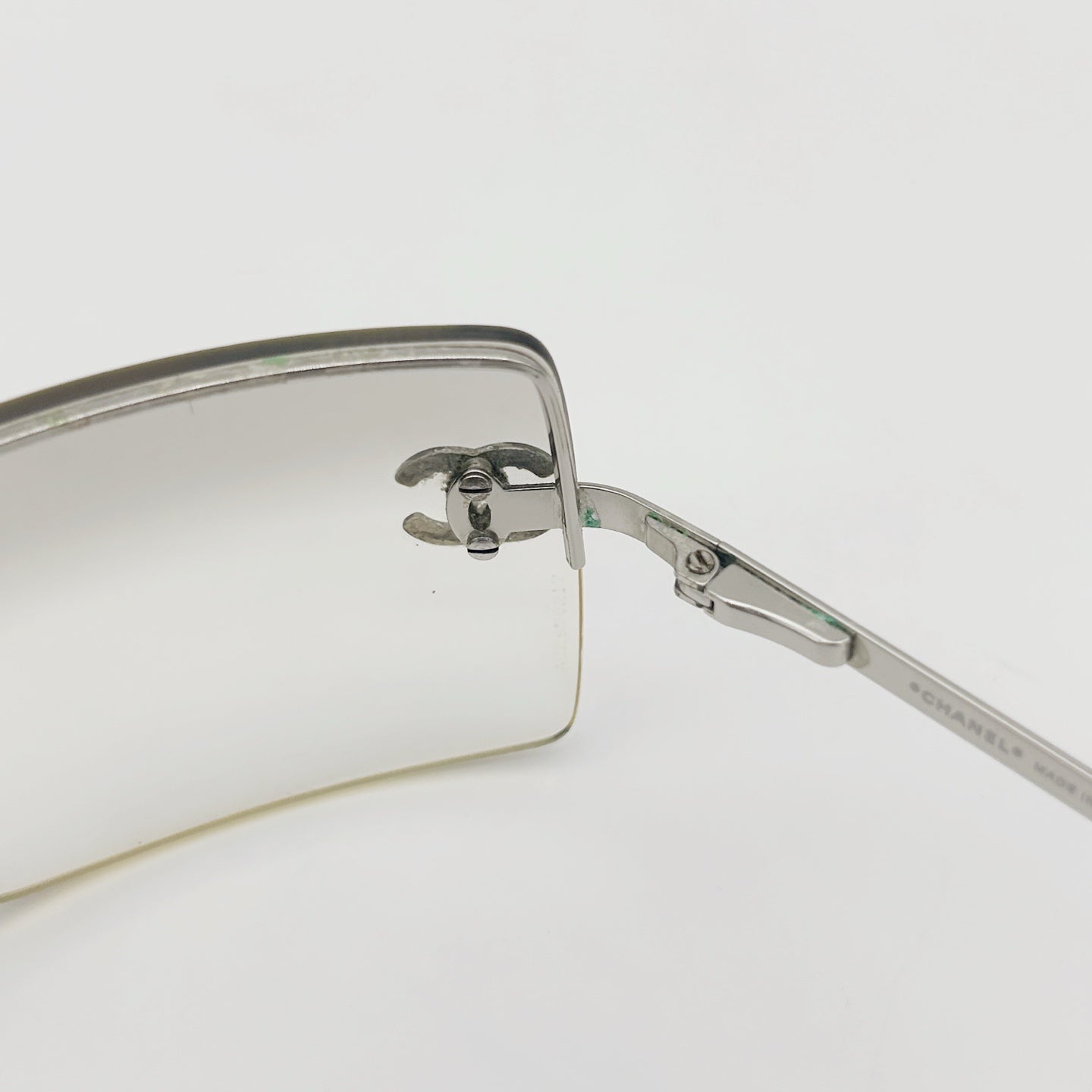CHANEL Y2K Rimless Clear Fashion Glasses – Silver / Clear [Used]