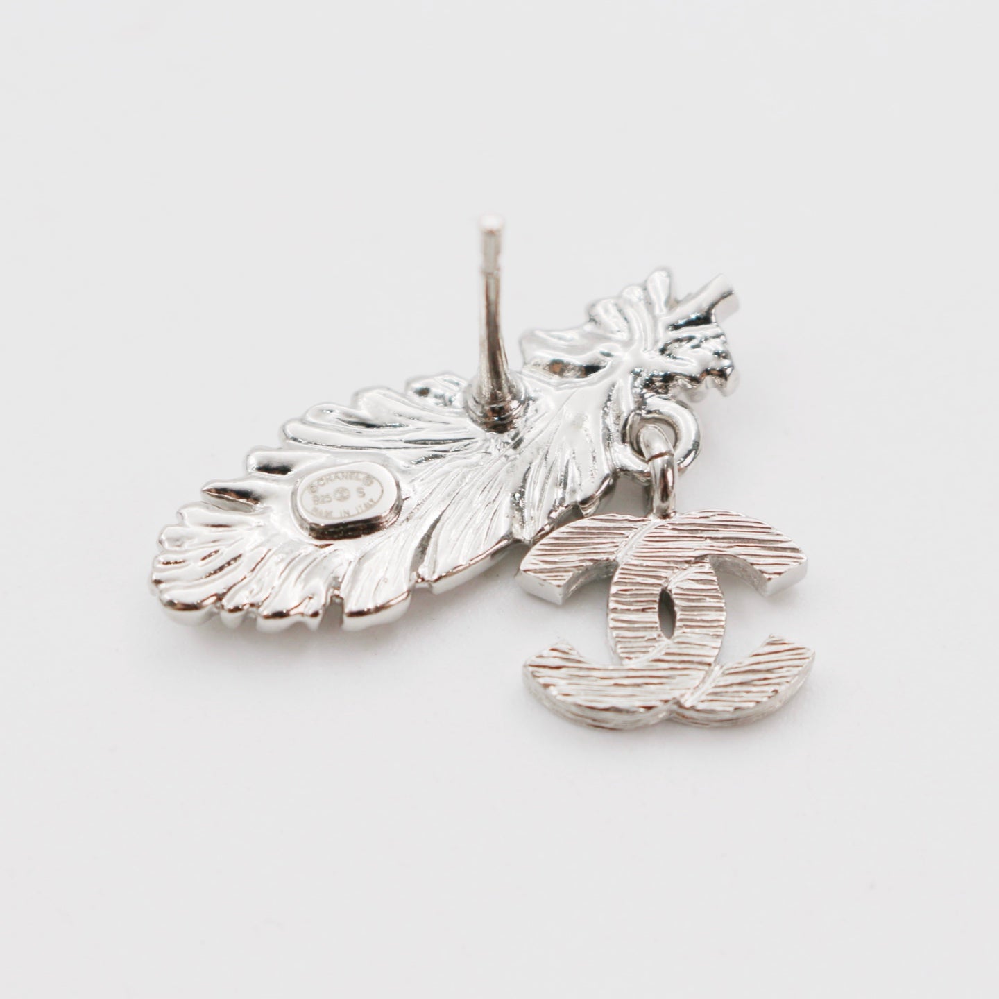 CHANEL Silver Feather CC Rhinestone Earrings B25S [Brand New]
