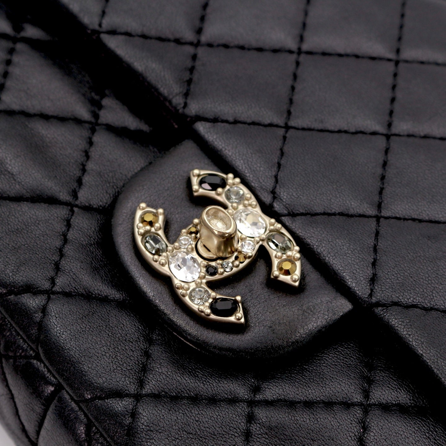 CHANEL Black Lambskin Glass Cabochon CC Flap Shoulder Bag [Used]