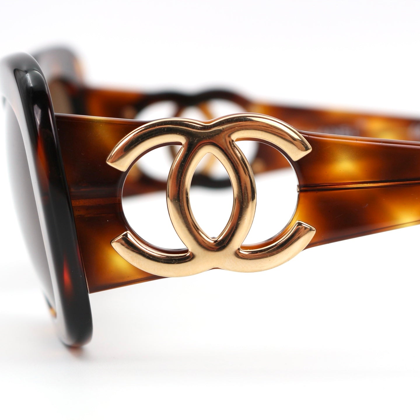 CHANEL Tortoiseshell CC Sunglasses [Used]