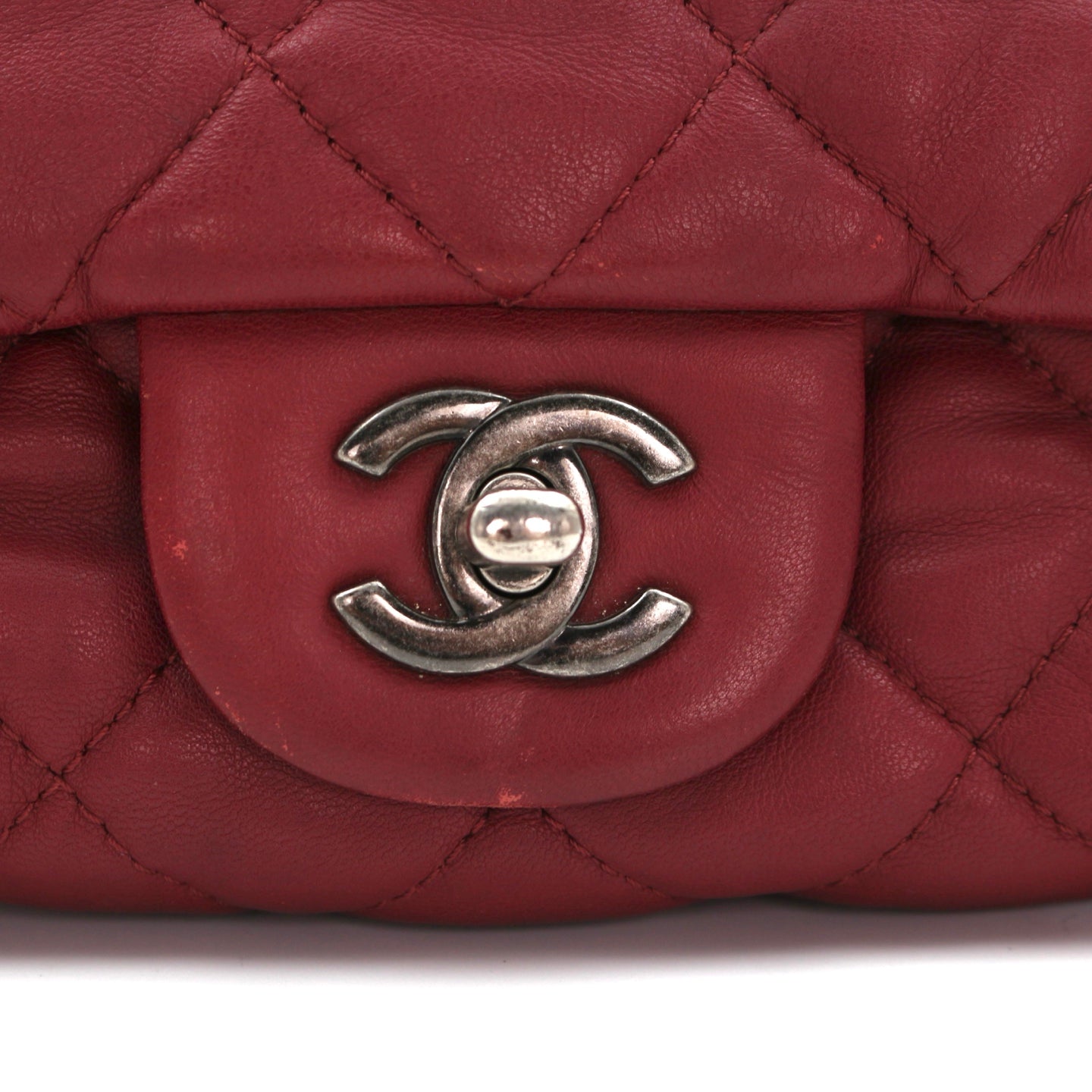 CHANEL Burgundy Lambskin Quilted Chain Flap Bag [Used]