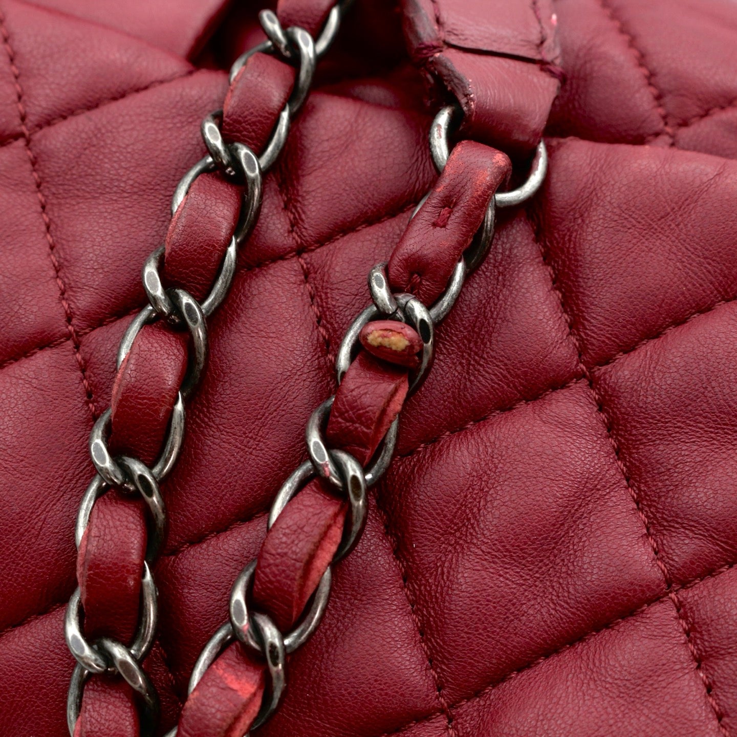 CHANEL Burgundy Lambskin Quilted Chain Flap Bag [Used]
