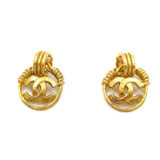 CHANEL Vintage Twisted CC Clip-On Earrings 94P [Used]