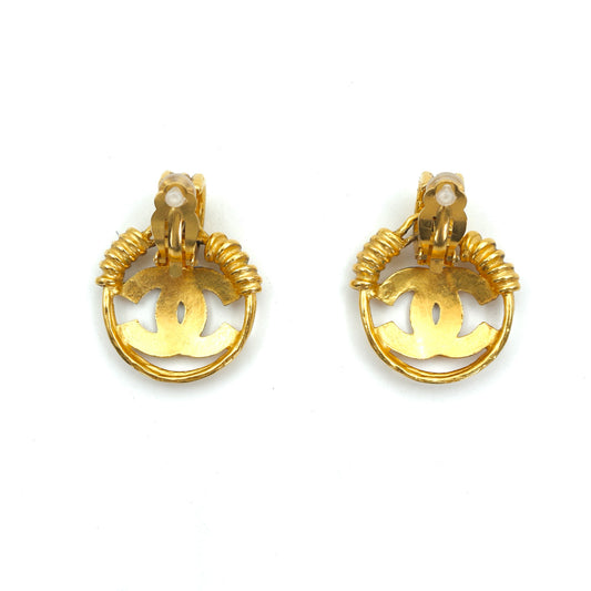 CHANEL Vintage Twisted CC Clip-On Earrings 94P [Used]