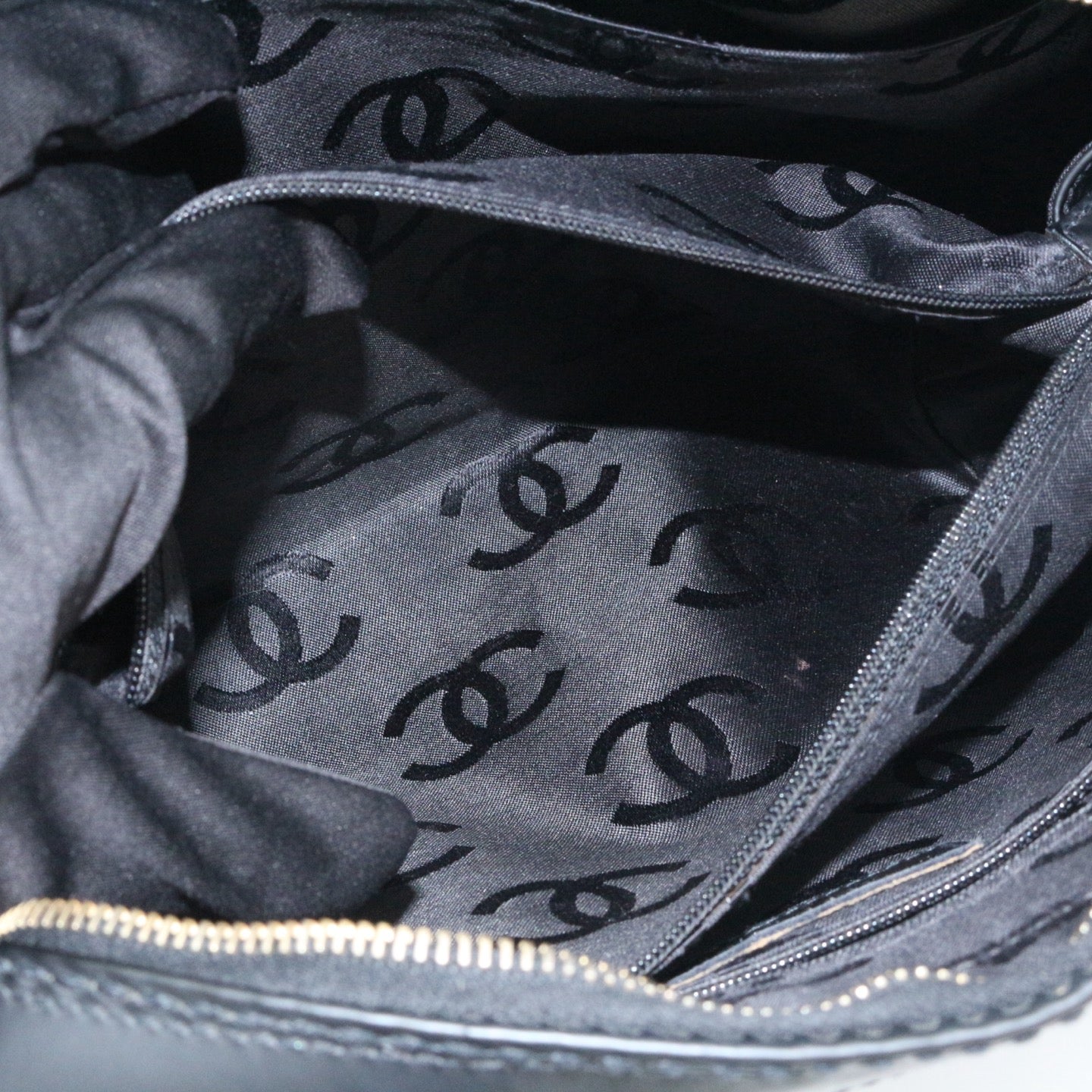 CHANEL Black Quilted Nubuck Leather Tote Bag[Used]