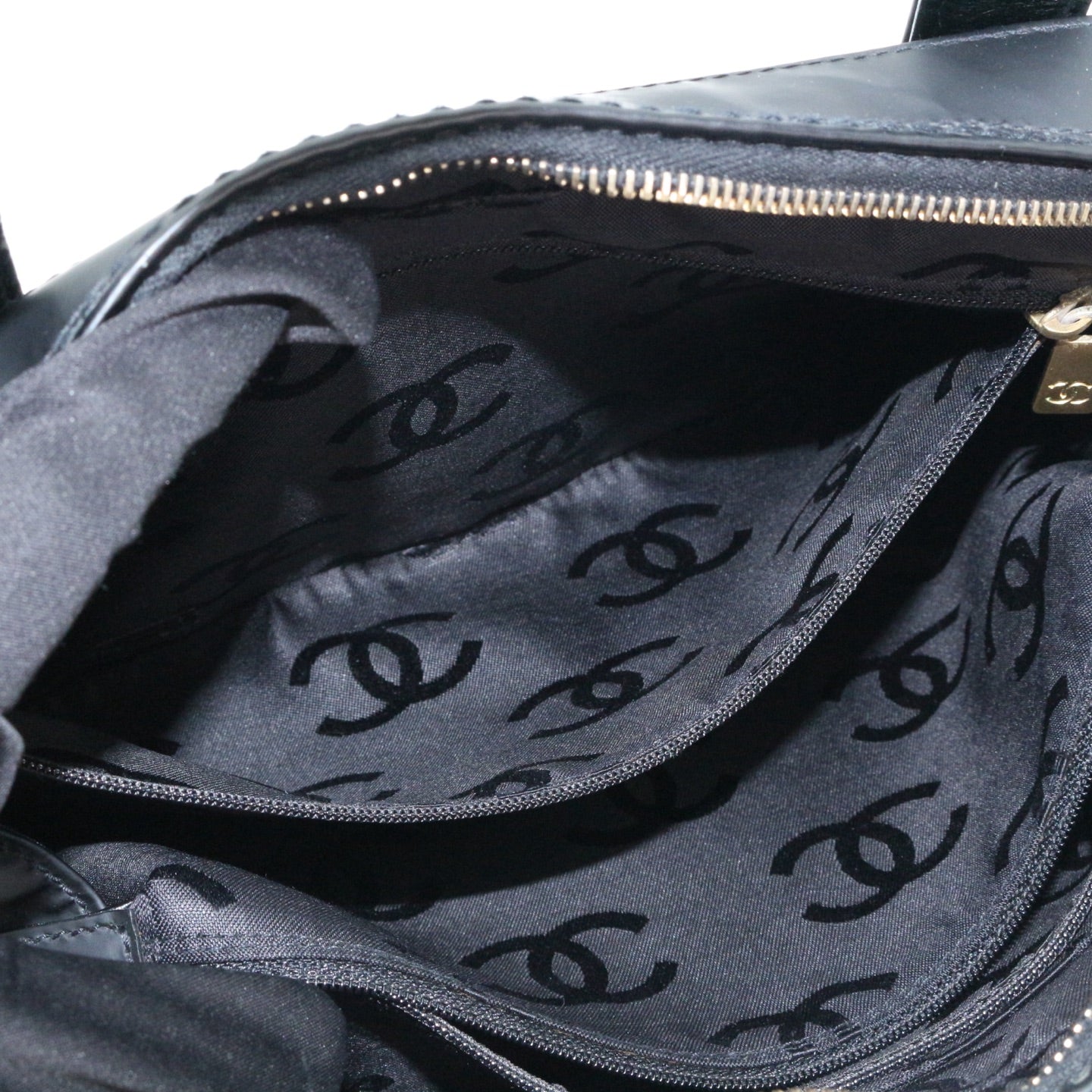 CHANEL Black Quilted Nubuck Leather Tote Bag[Used]