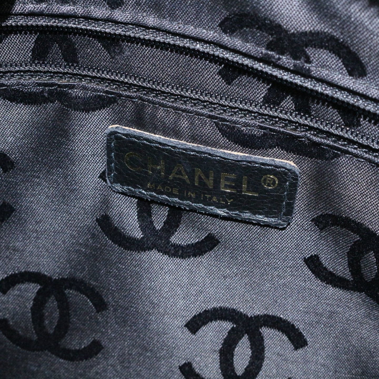 CHANEL Black Quilted Nubuck Leather Tote Bag[Used]
