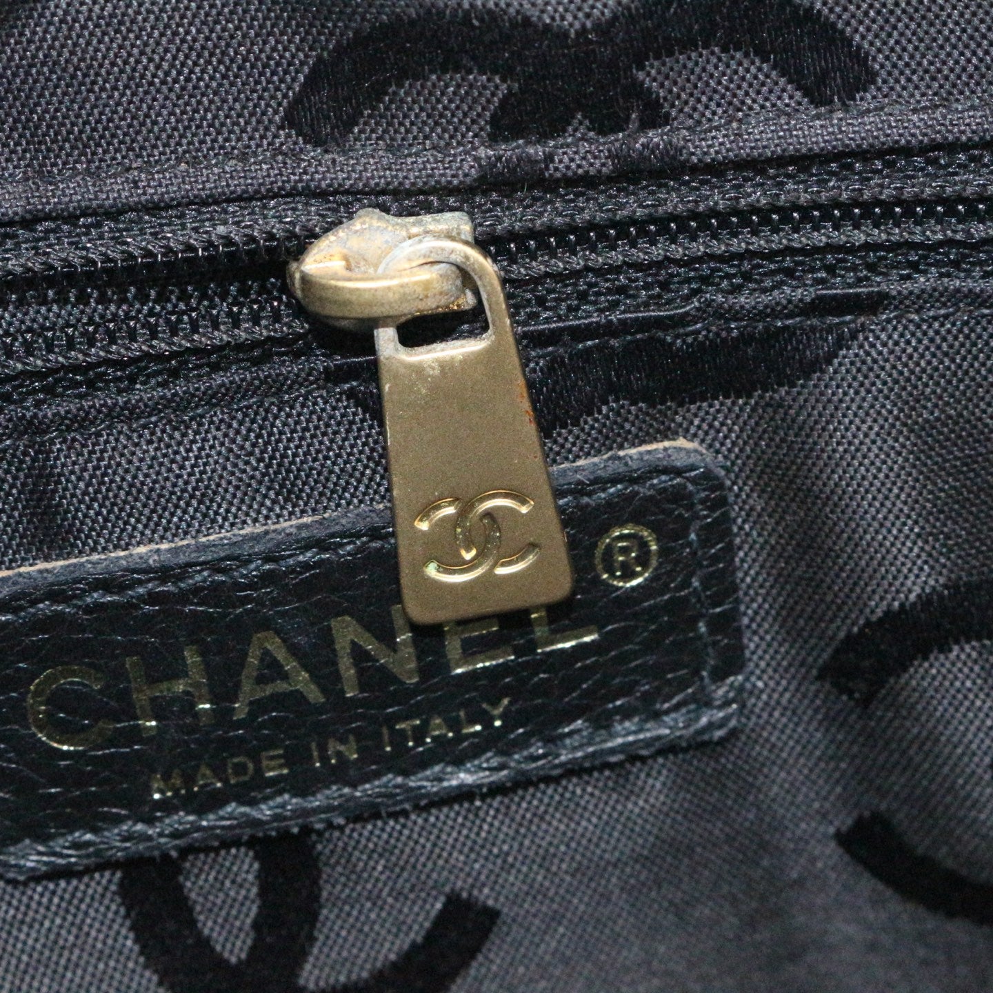 CHANEL Black Quilted Nubuck Leather Tote Bag[Used]