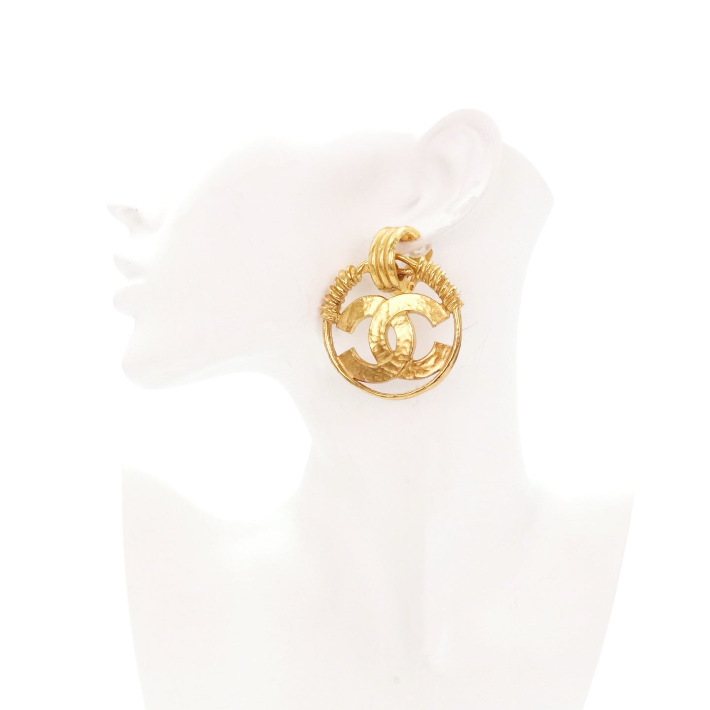 CHANEL Vintage Gold Tone Oversized CC Circle Clip-On Earrings [Used]