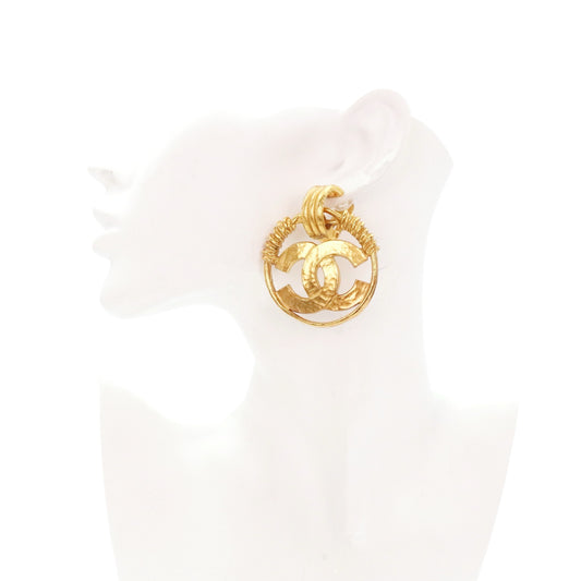 CHANEL Vintage Gold Tone Oversized CC Circle Clip-On Earrings [Used]