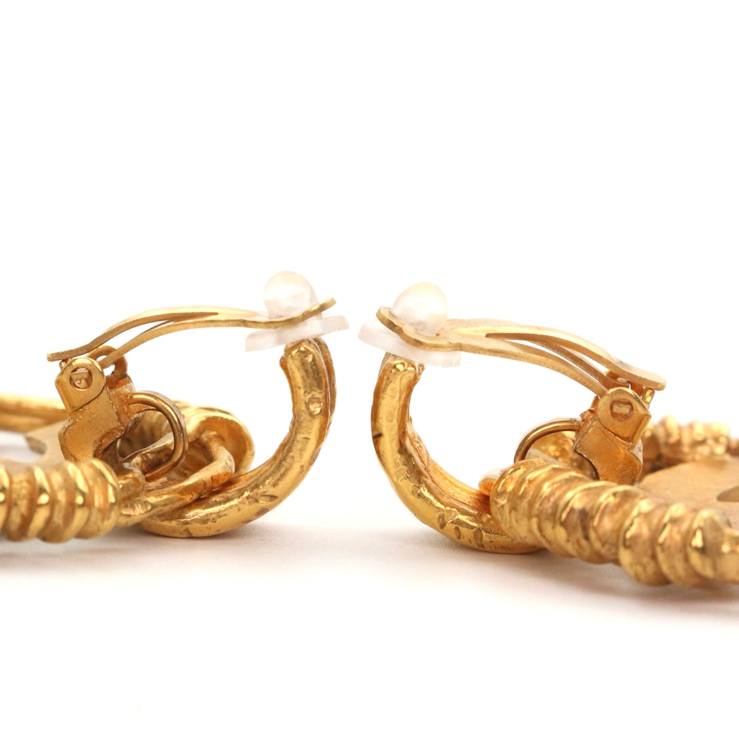 CHANEL Vintage Gold Tone Oversized CC Circle Clip-On Earrings [Used]