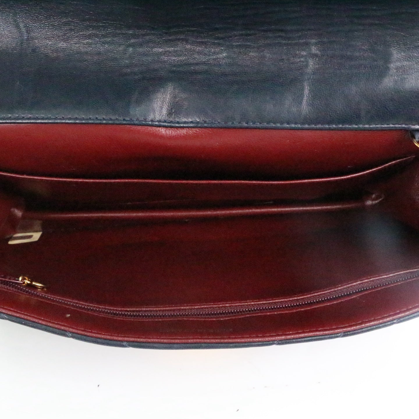 CHANEL Dark Navy Lambskin Chevron Chain Shoulder Bag with Gold Hardware [Used]