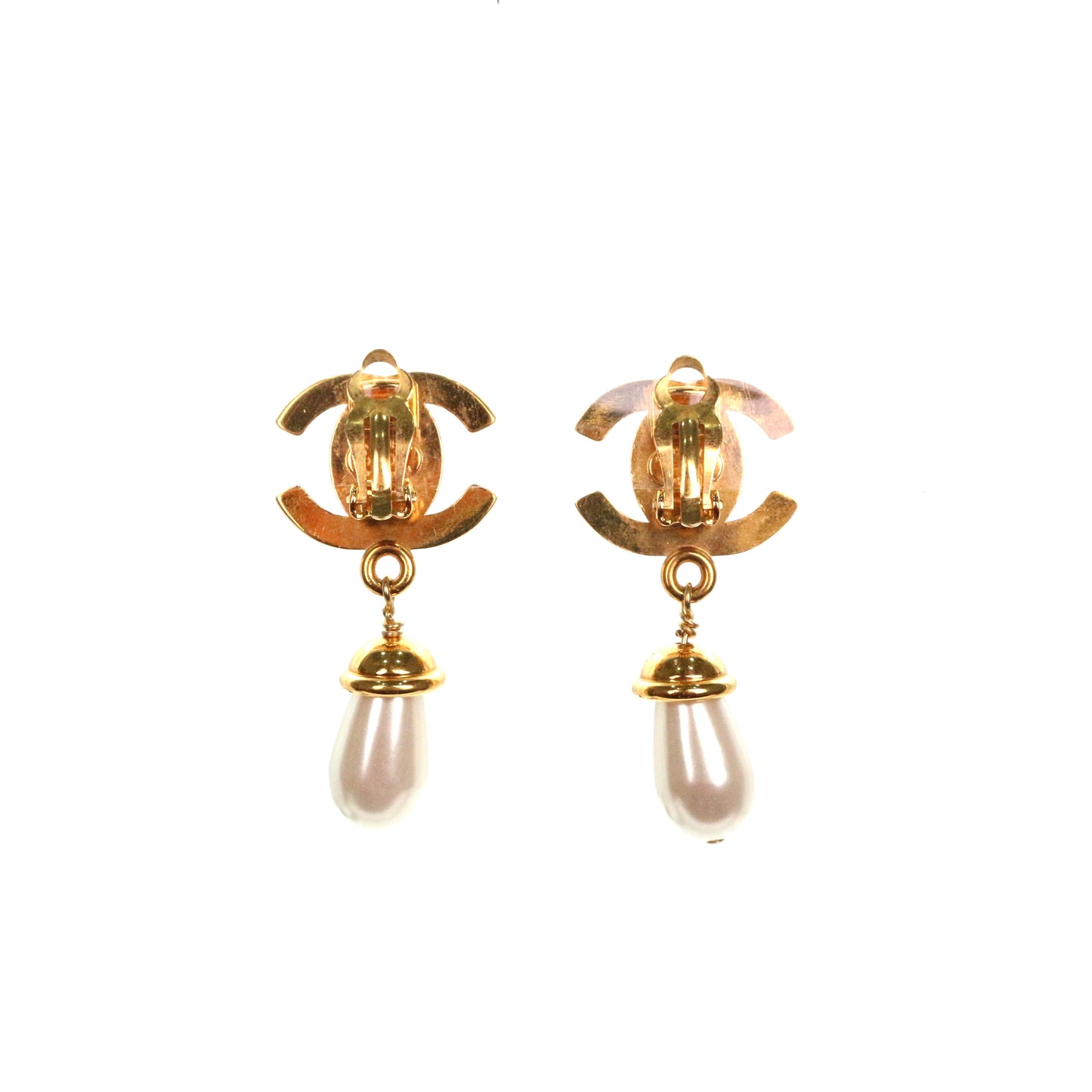 CHANEL Vintage Gold Tone CC Turn-Lock Pearl Drop Clip-On Earrings 96A [Used]