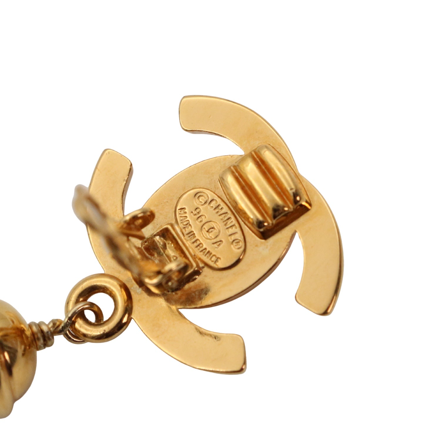 CHANEL Vintage Gold Tone CC Turn-Lock Pearl Drop Clip-On Earrings 96A [Used]