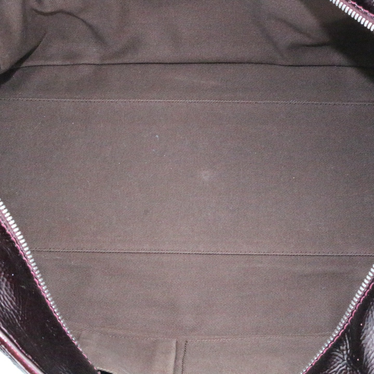 LOEWE Dark Burgundy Patent Leather Amazona 36 Handbag [Used]