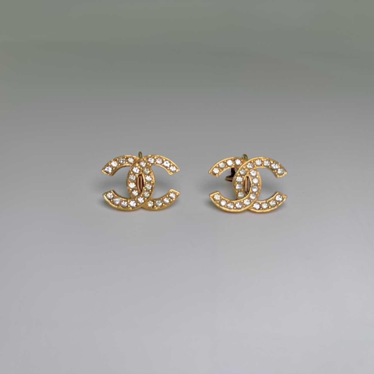 CHANEL Vintage Rhinestone Cocomark earings [Used]