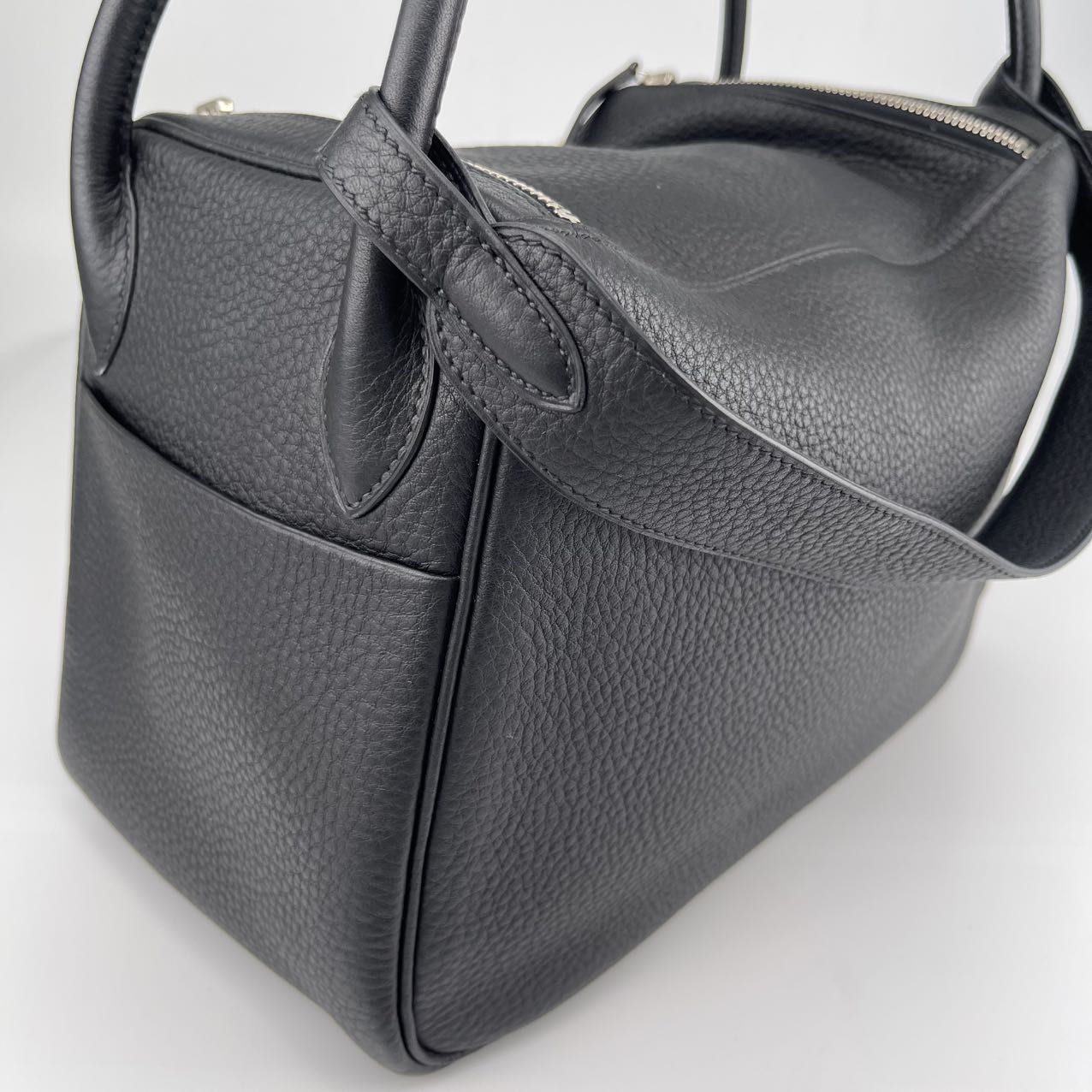 Hermès Lindy 30 Togo Leather [Used]
