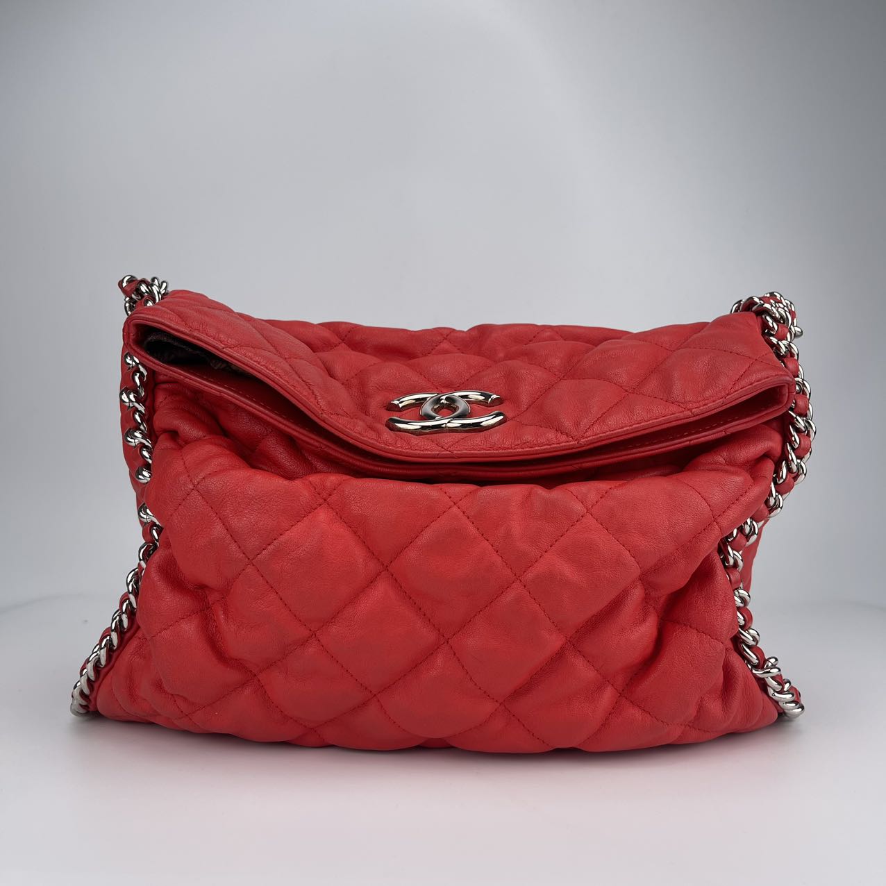 Chanel Red Calfskin Leather Edge Detail Multi-Chain Airport Bag[used]