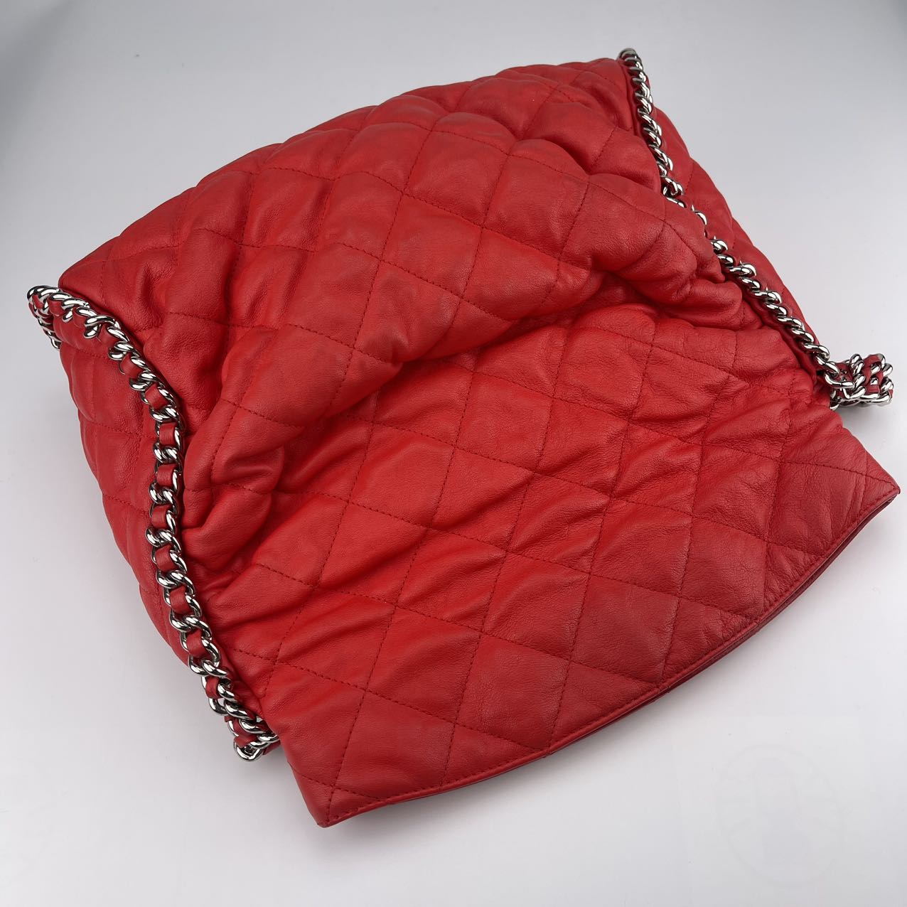 Chanel Red Calfskin Leather Edge Detail Multi-Chain Airport Bag[used]