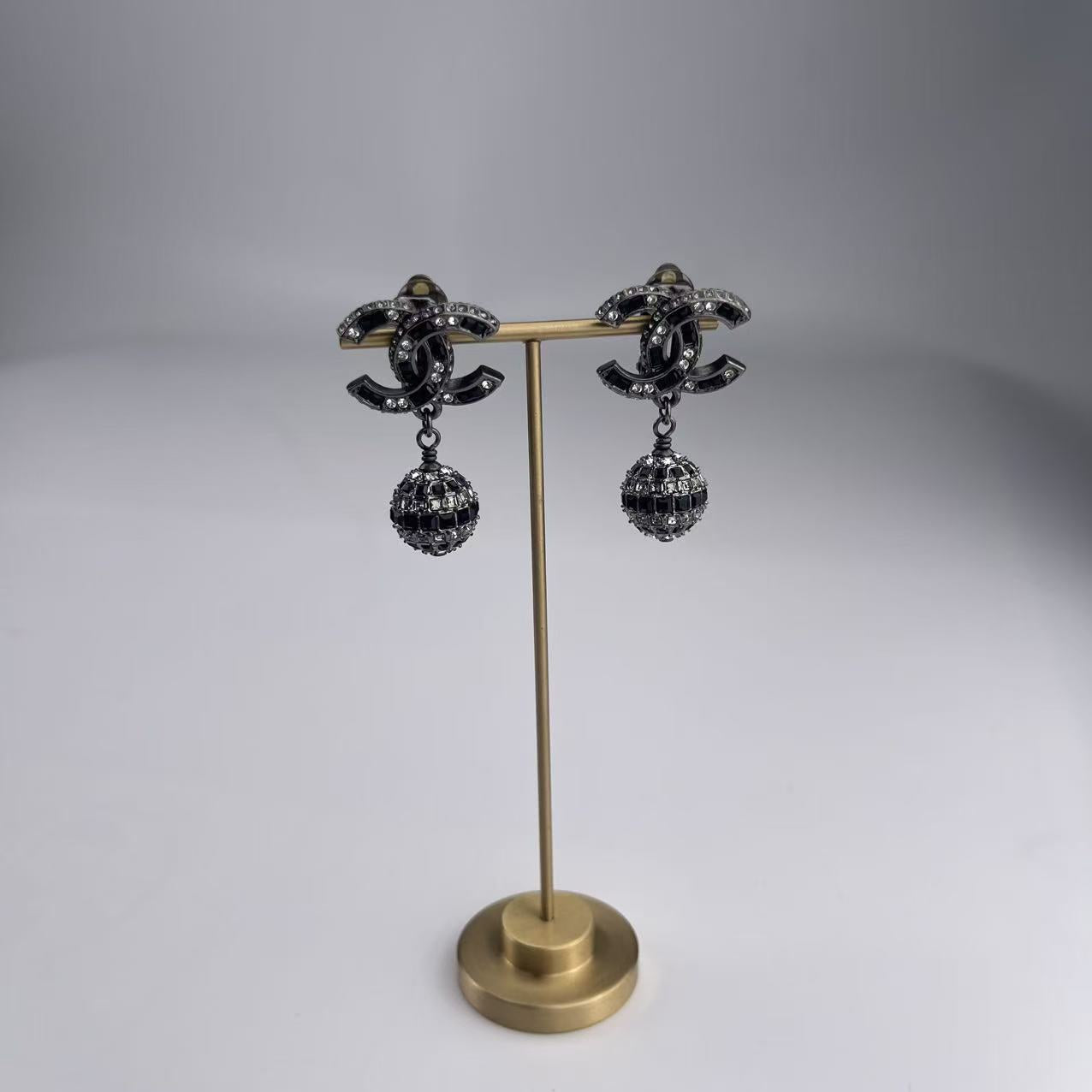 Chanel Vintage Cocomark Drop Clip-on Earrings with Rhinestone Orb[Used]