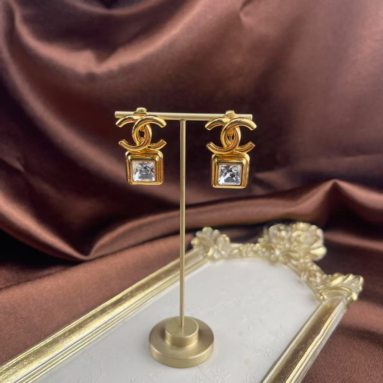 CHANEL Vintage Crystal Drop Clip-on Earrings[Used]