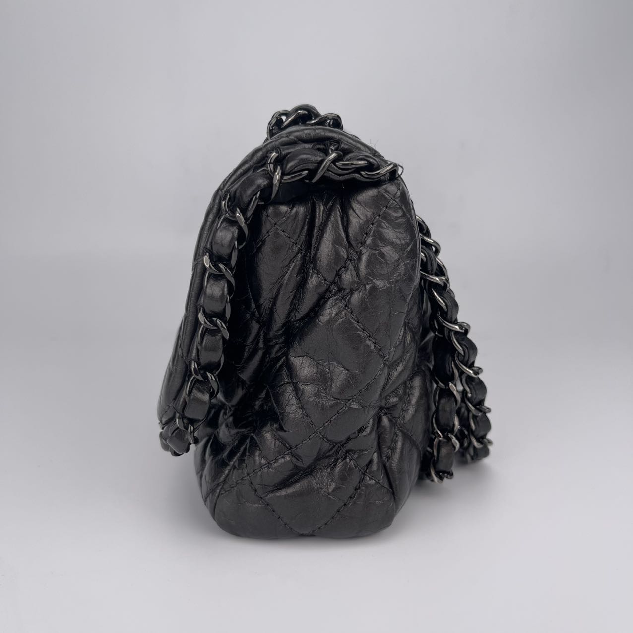 CHANEL Classic Flap Bag with Piped Edges in Glazed Calfskin Leather [Used]