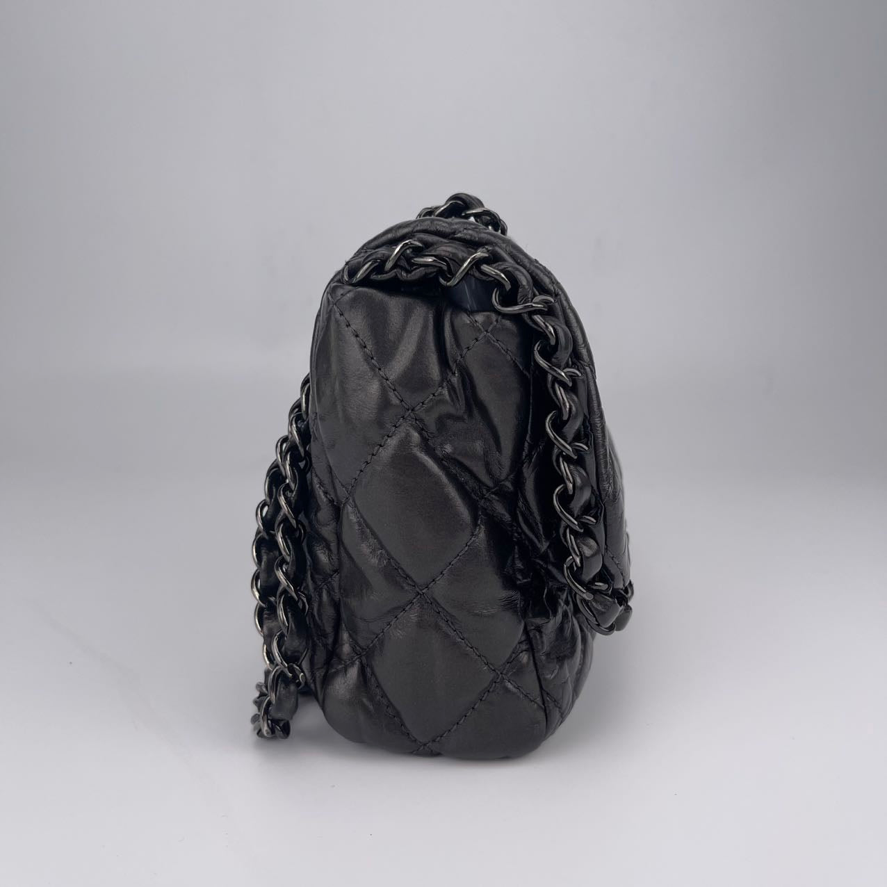 CHANEL Classic Flap Bag with Piped Edges in Glazed Calfskin Leather [Used]