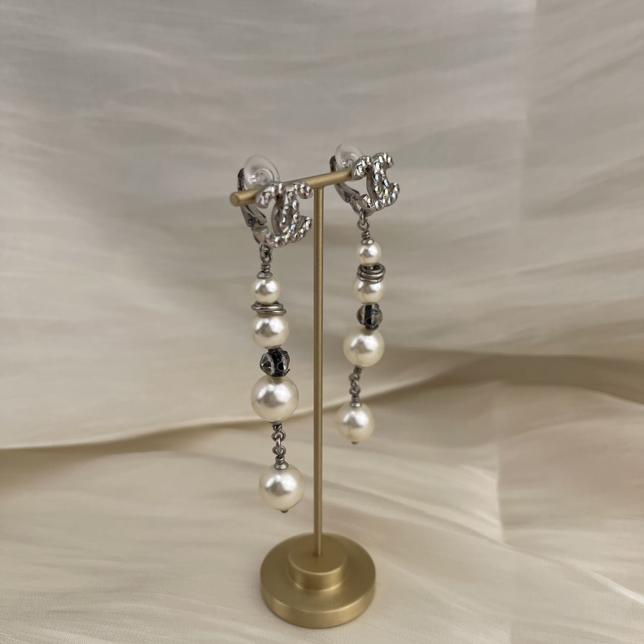 CHANEL Coco Mark Rhinestone Pearl Clip-On Earrings 17K[used]
